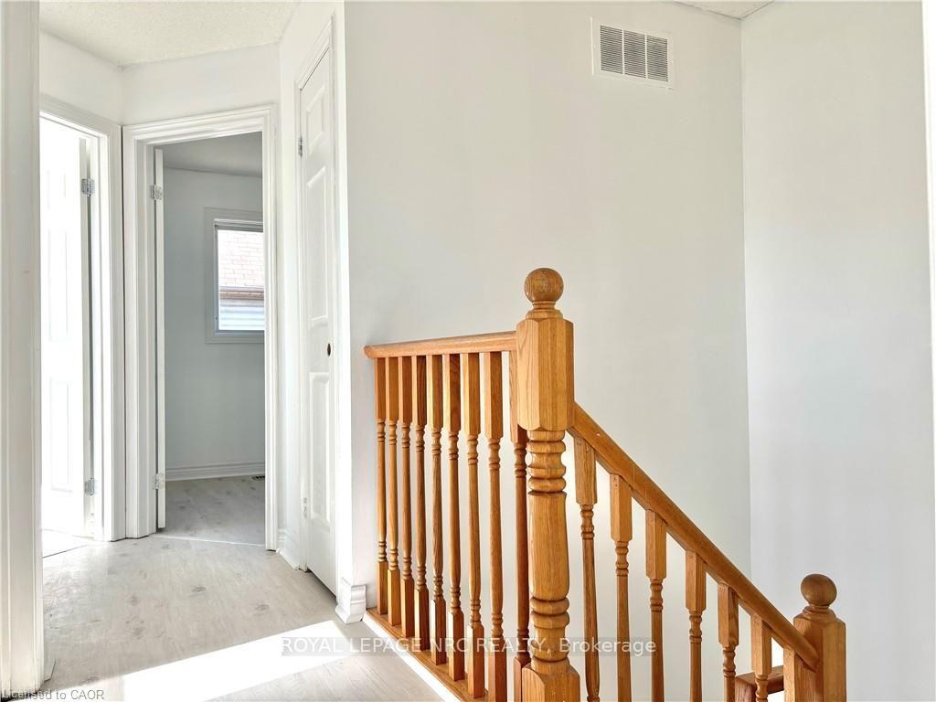 Photo 12 of Unit A, 299 Main Street, Grimsby, Grimsby East — HOMEH