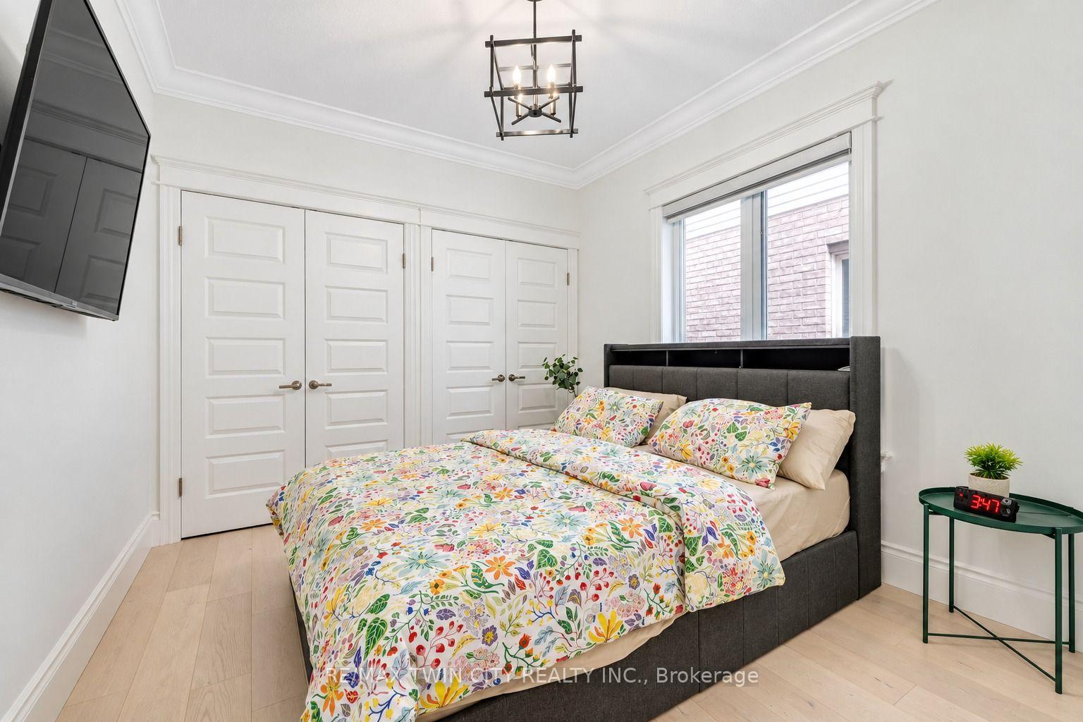 Photo 15 of 444 Thomas Slee Drive, Kitchener, Doon South — HOMEH