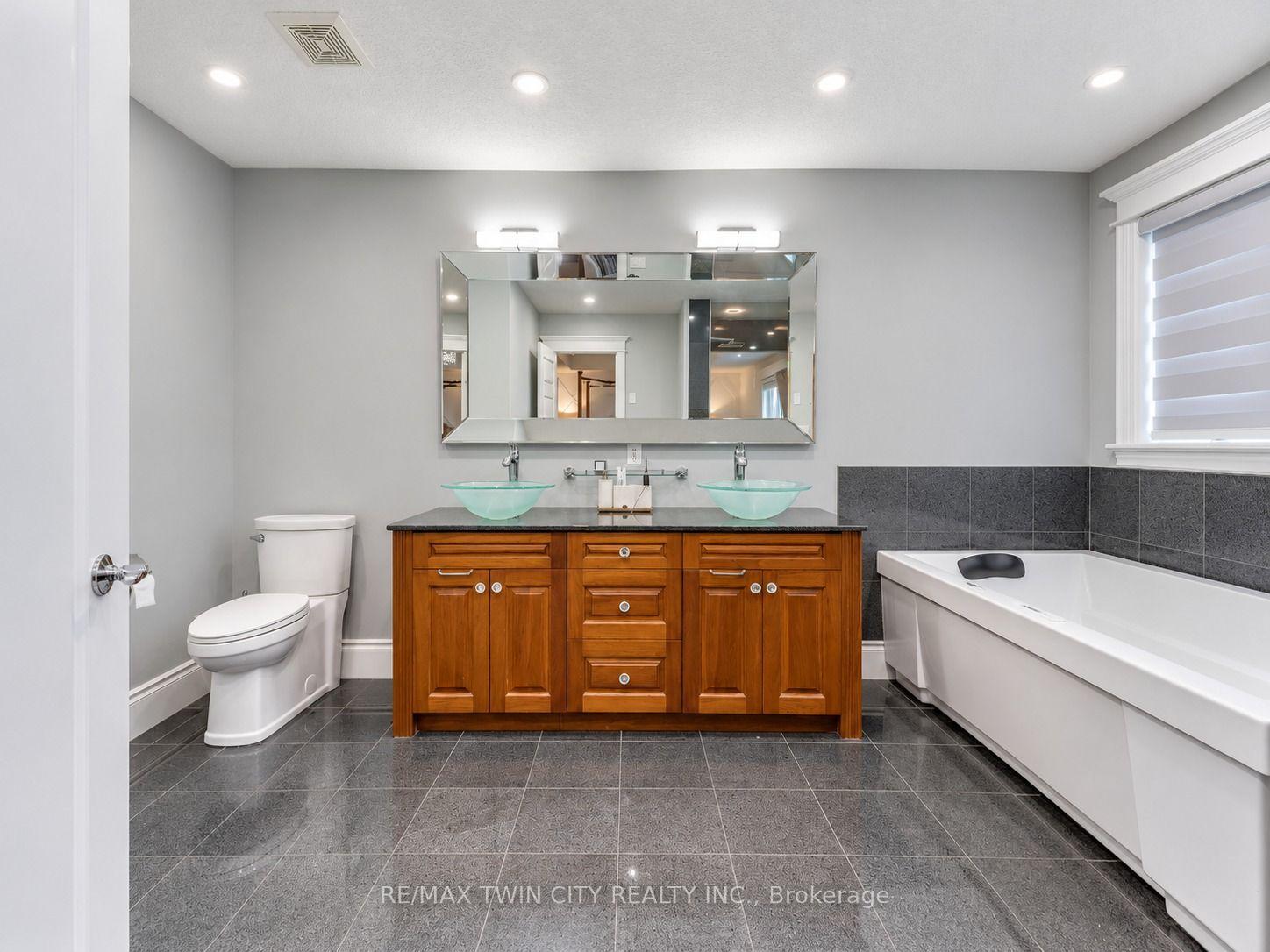Photo 24 of 444 Thomas Slee Drive, Kitchener, Doon South — HOMEH