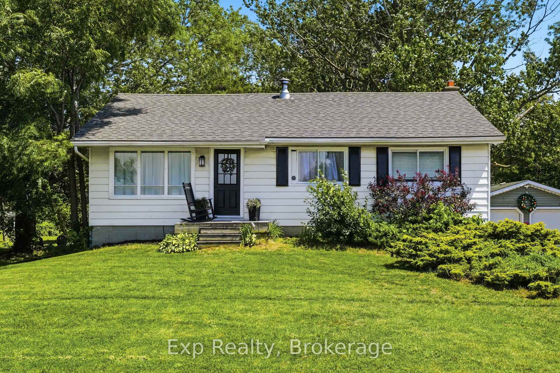 Photo 3 of 650 County Road 5, Prince Edward County, Hallowell Ward — HOMEH