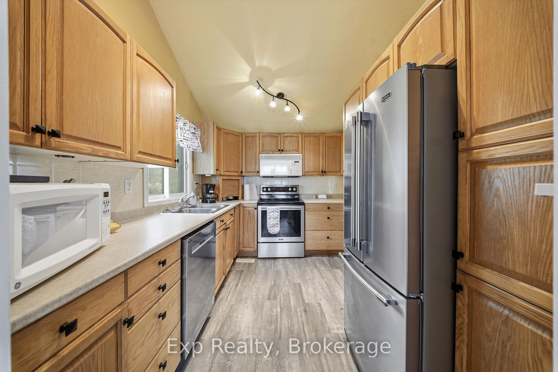 Photo 7 of 650 County Road 5, Prince Edward County, Hallowell Ward — HOMEH