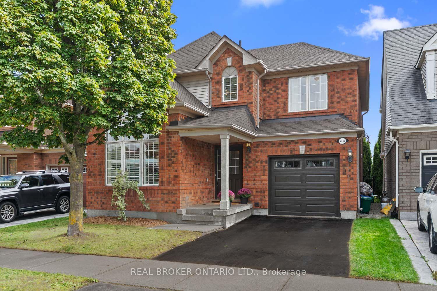 Photo of 2349 Falkland Crescent