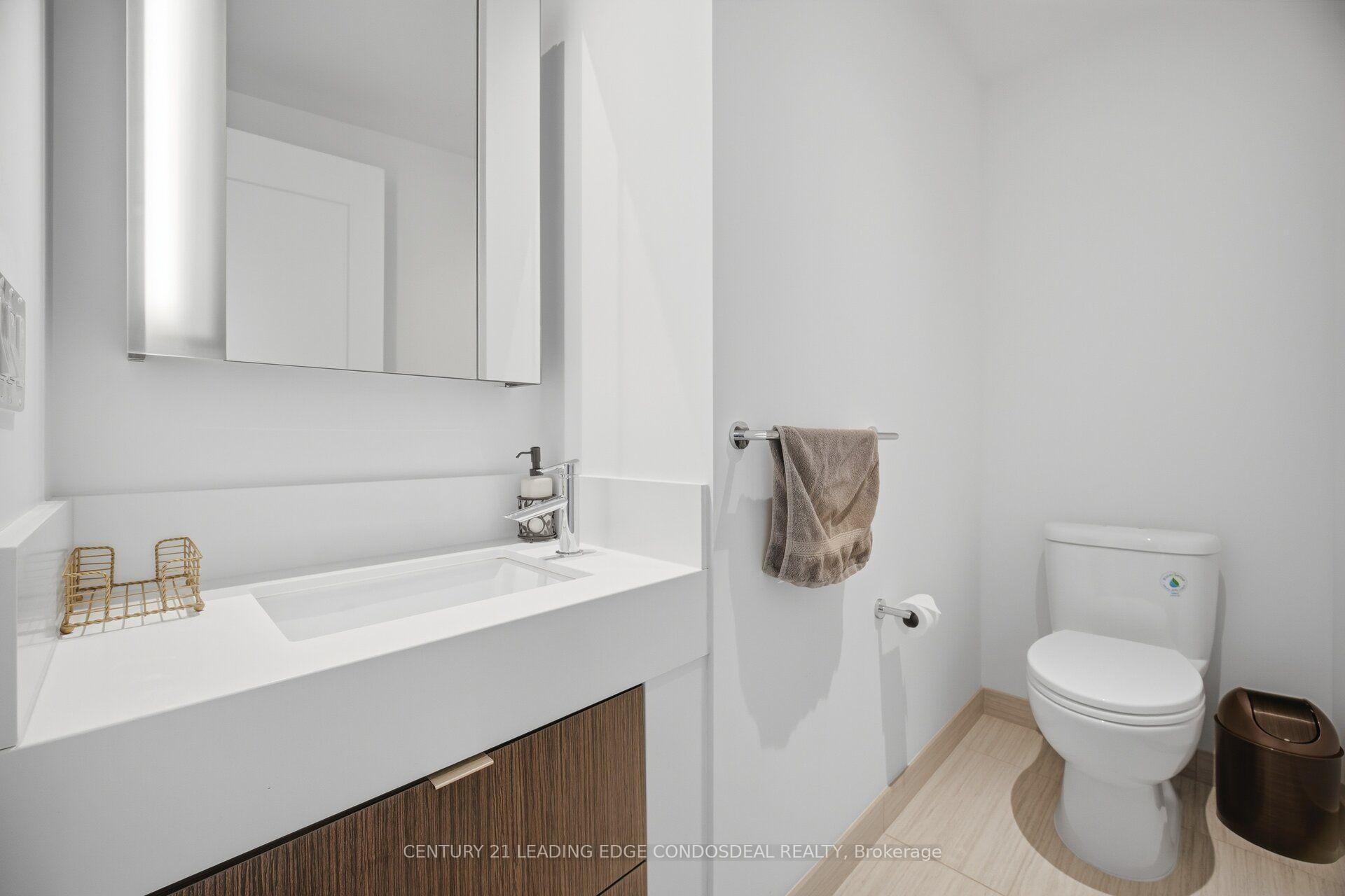 Photo 19 of Unit 6207, 10 York Street, Toronto, Waterfront Communities — HOMEH