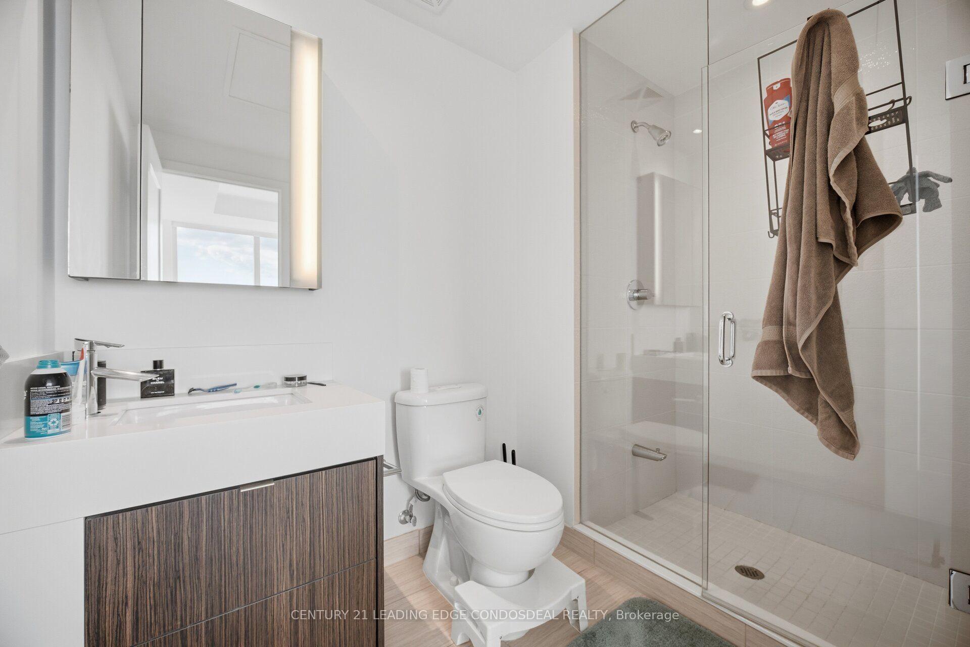Photo 24 of Unit 6207, 10 York Street, Toronto, Waterfront Communities — HOMEH