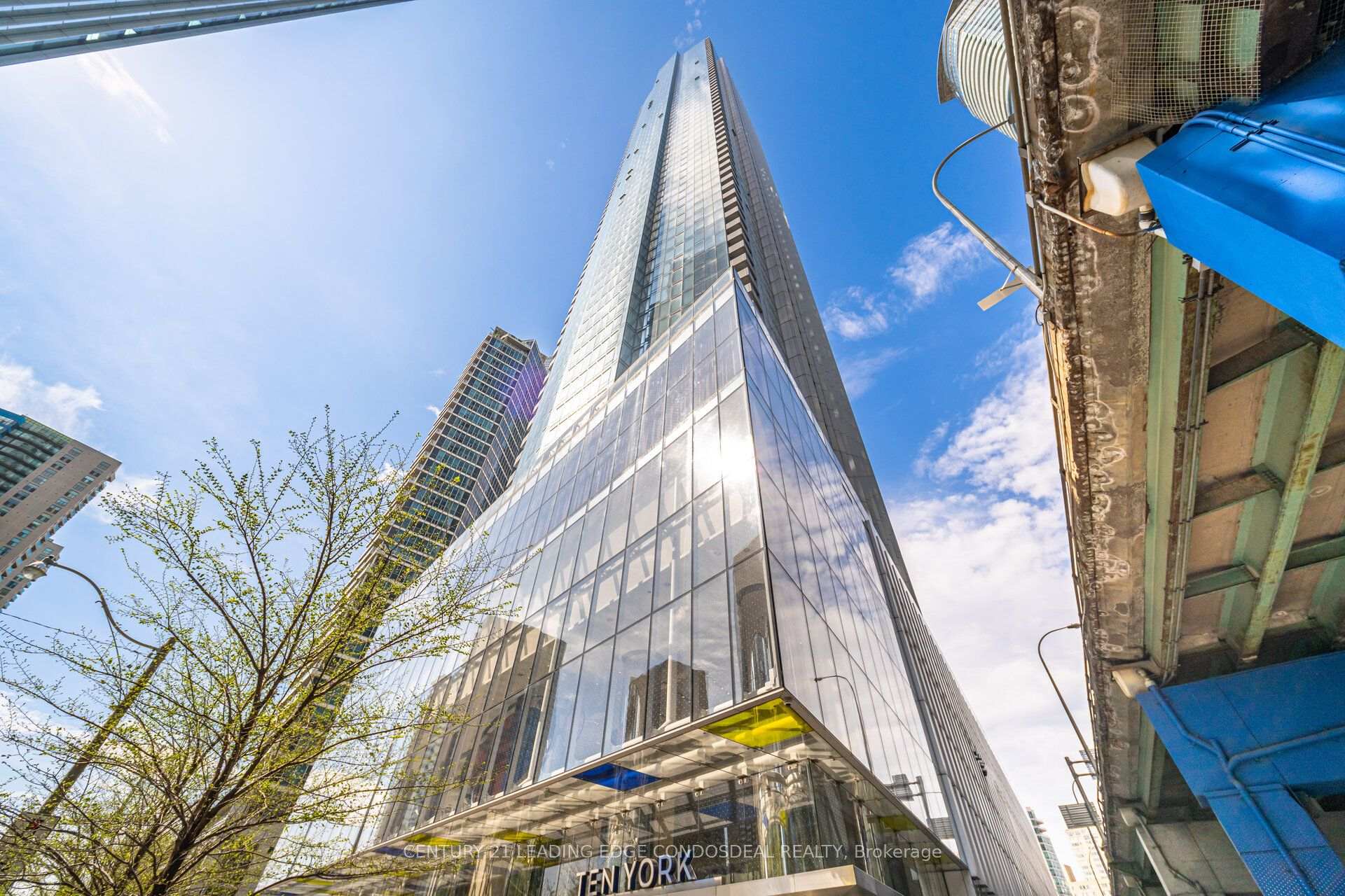 Photo 40 of Unit 6207, 10 York Street, Toronto, Waterfront Communities — HOMEH