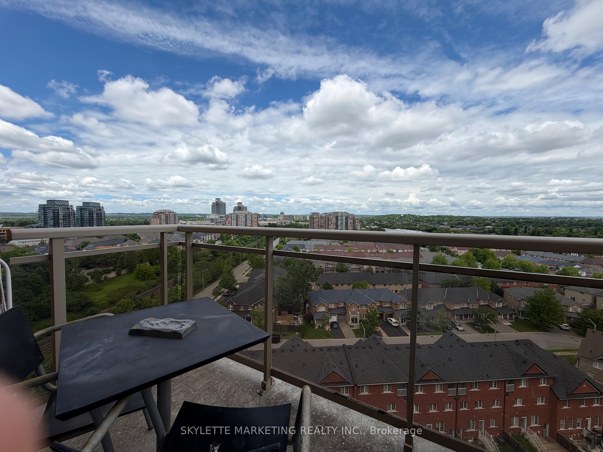 Photo 8 of Unit Ph13, 75 King William Crescent, Richmond Hill, Langstaff — HOMEH