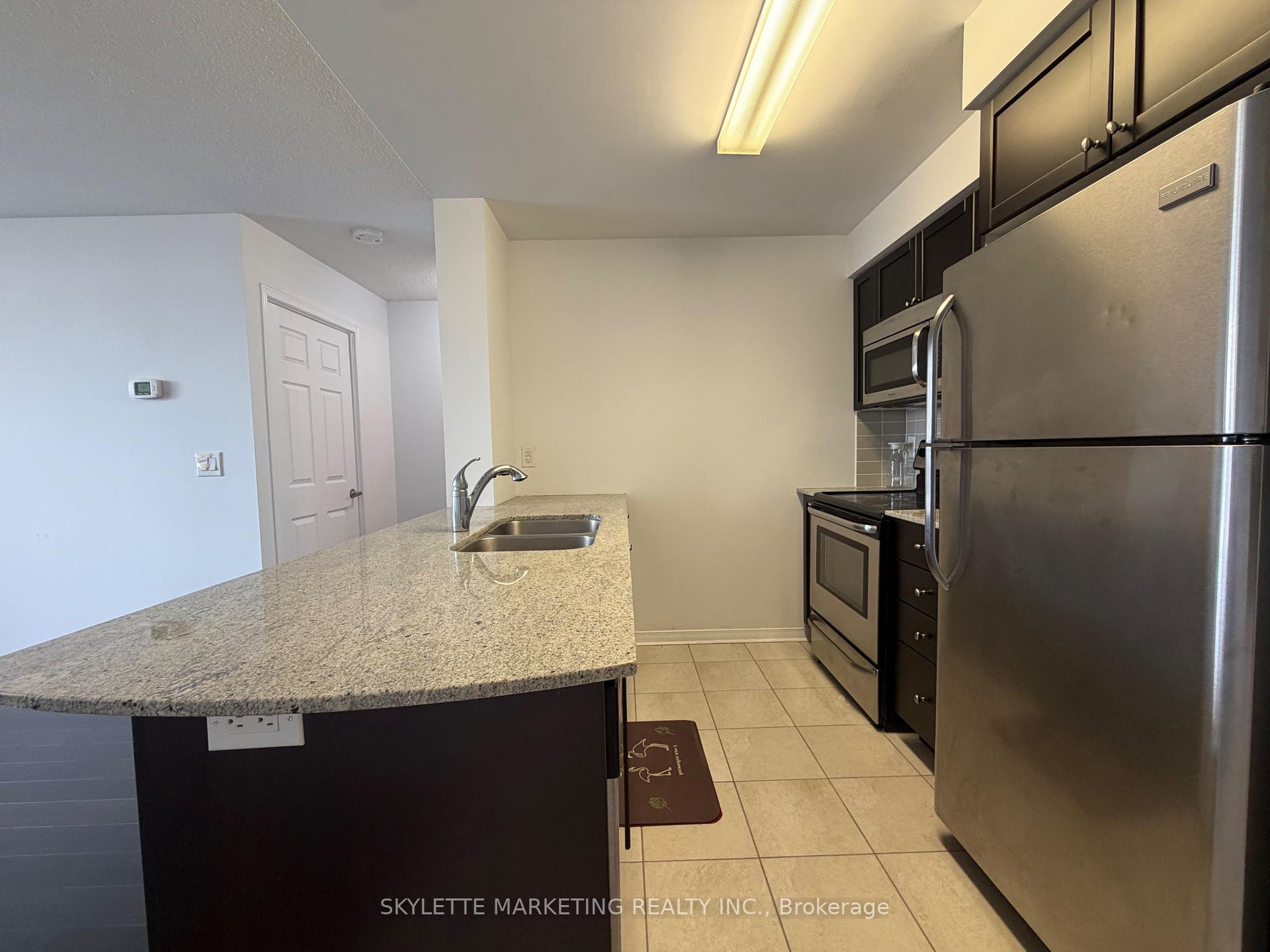 Photo 14 of Unit Ph13, 75 King William Crescent, Richmond Hill, Langstaff — HOMEH