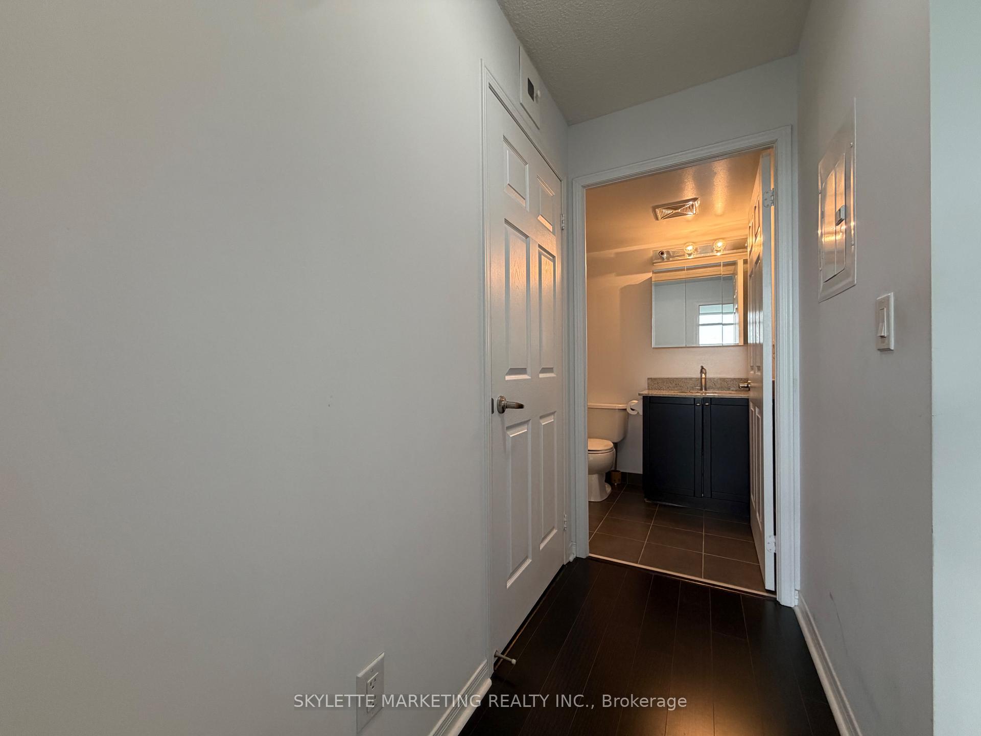 Photo 18 of Unit Ph13, 75 King William Crescent, Richmond Hill, Langstaff — HOMEH