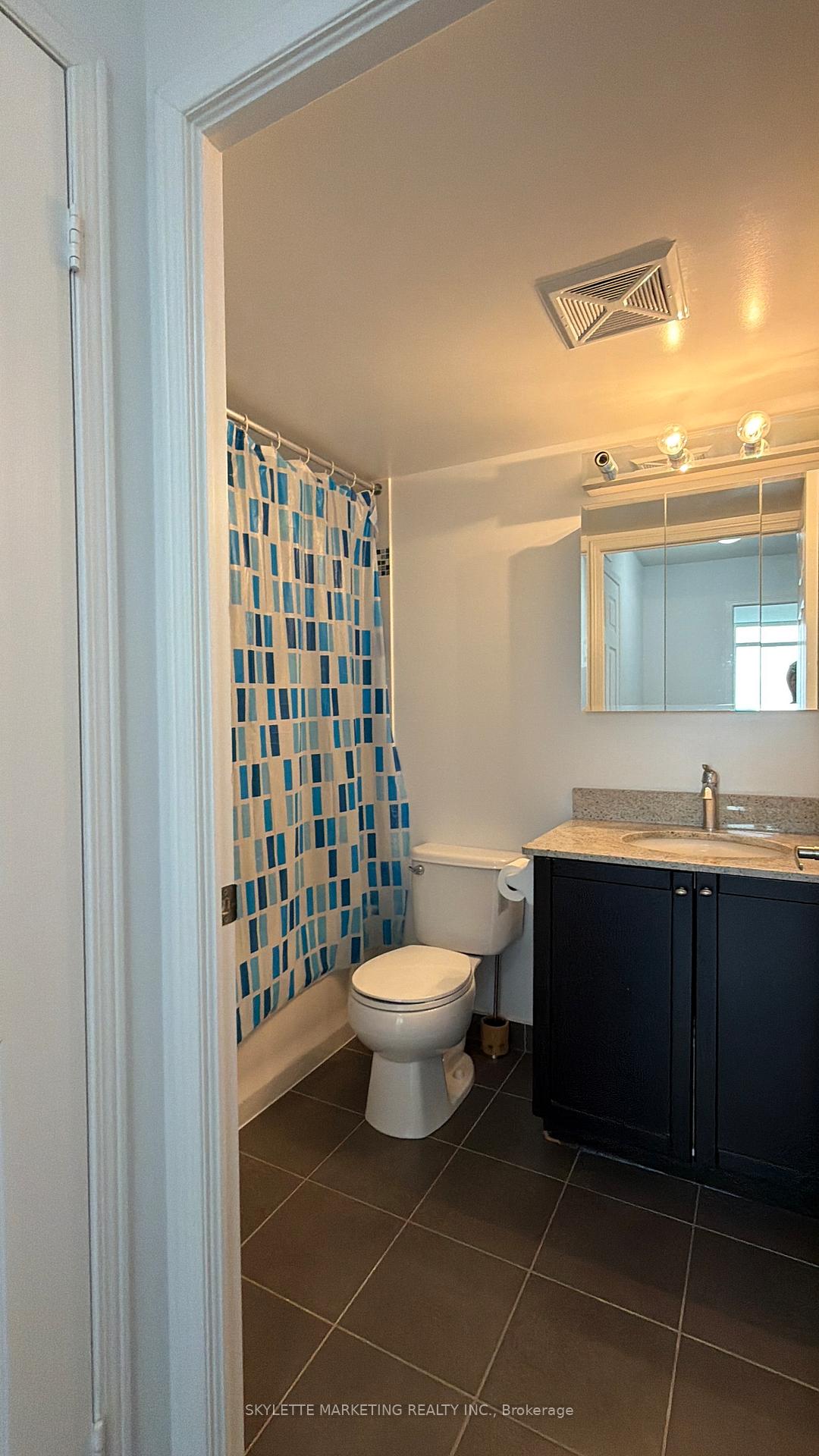 Photo 20 of Unit Ph13, 75 King William Crescent, Richmond Hill, Langstaff — HOMEH