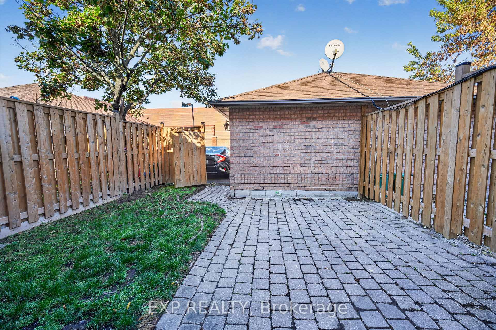 Photo 31 of Unit 77, 35 Malta Avenue, Brampton, Fletcher's Creek South — HOMEH