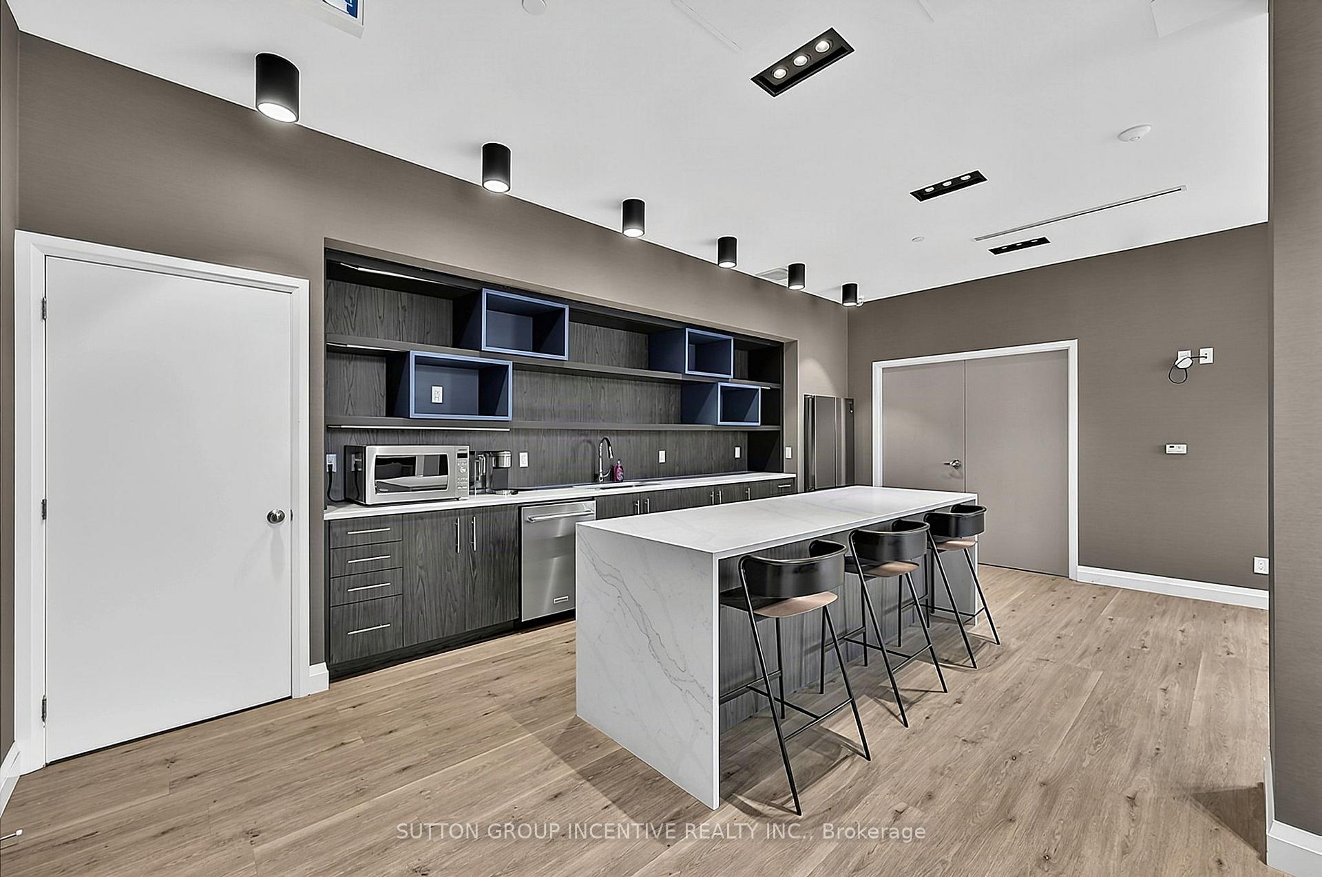 Photo 8 of Unit 1101, 58 Lakeside Terrace, Barrie, Little Lake — HOMEH