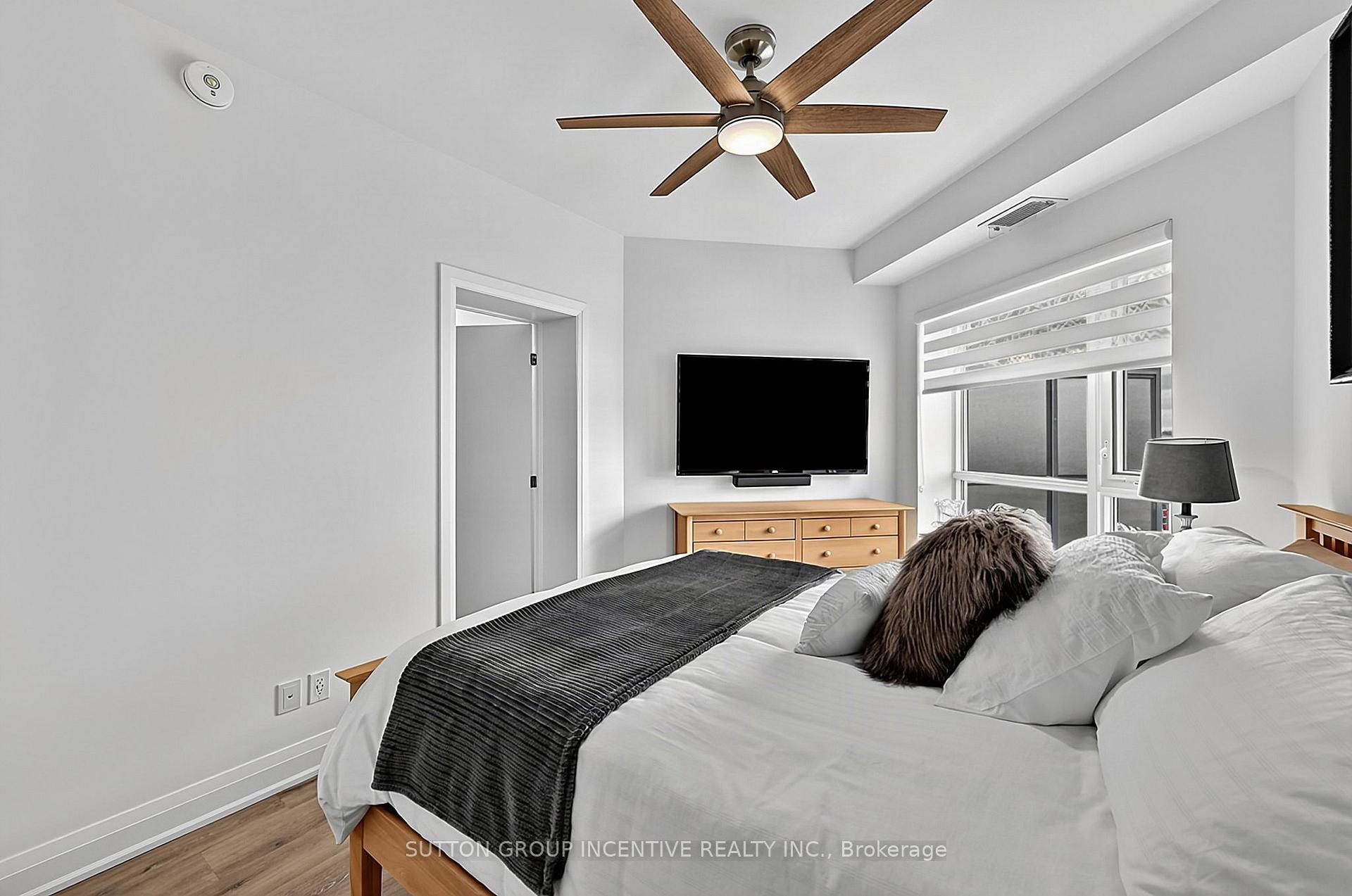 Photo 25 of Unit 1101, 58 Lakeside Terrace, Barrie, Little Lake — HOMEH