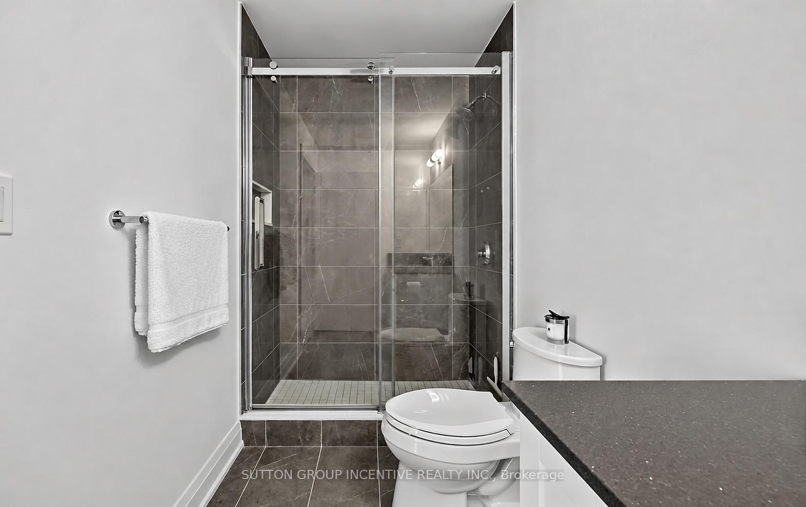 Photo 30 of Unit 1101, 58 Lakeside Terrace, Barrie, Little Lake — HOMEH