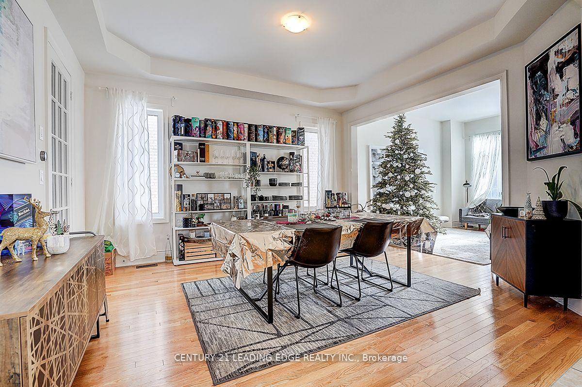 Photo 5 of 455 Threshing Mill Boulevard, Oakville, Joshua Meadows — HOMEH