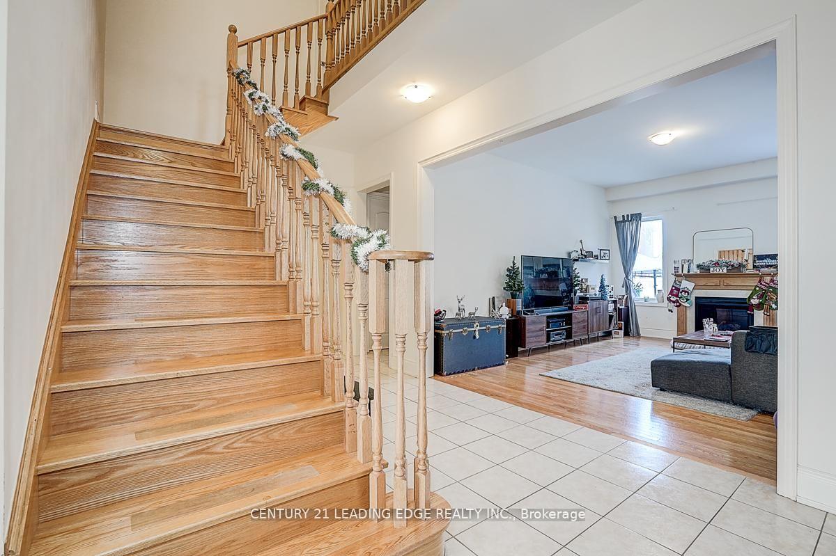 Photo 14 of 455 Threshing Mill Boulevard, Oakville, Joshua Meadows — HOMEH
