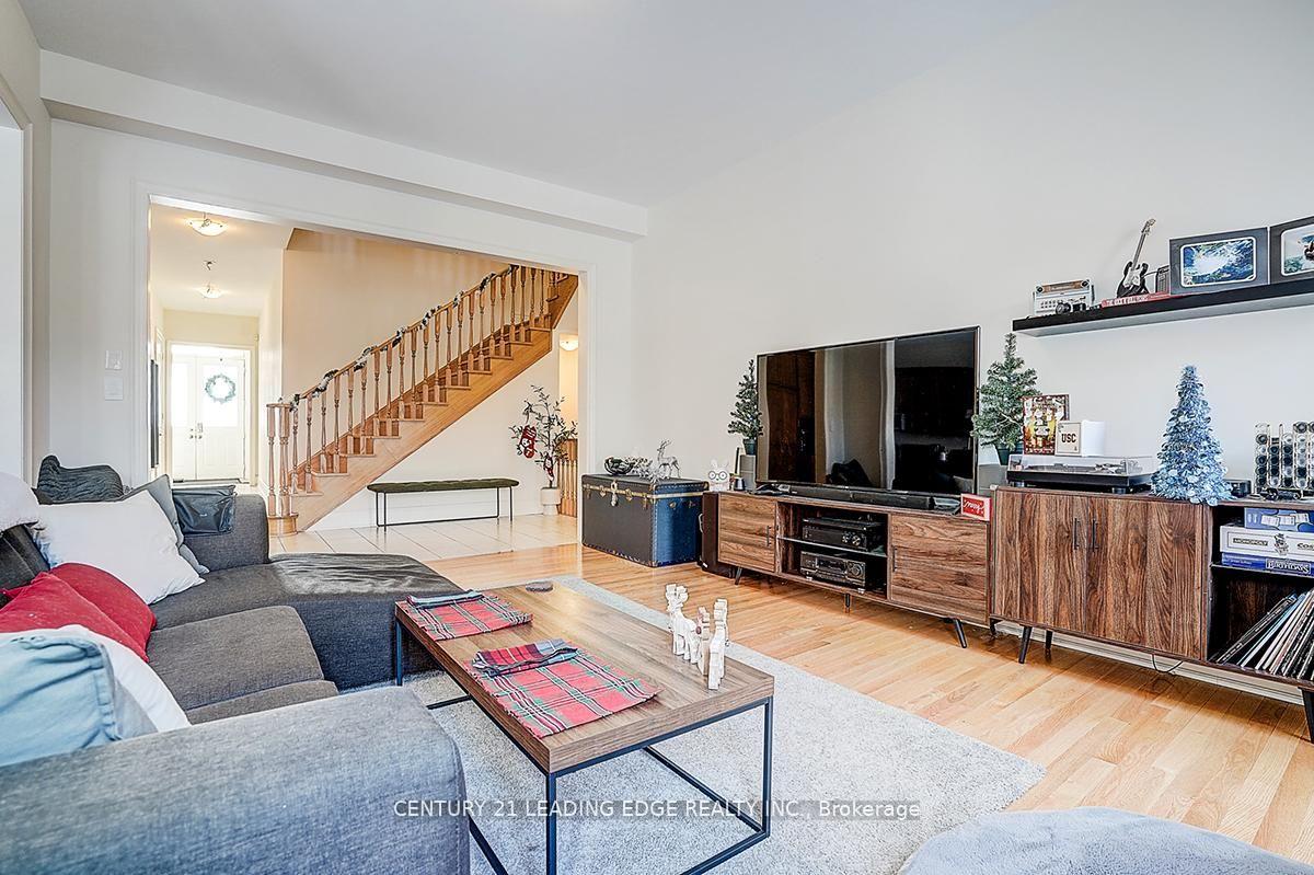 Photo 17 of 455 Threshing Mill Boulevard, Oakville, Joshua Meadows — HOMEH