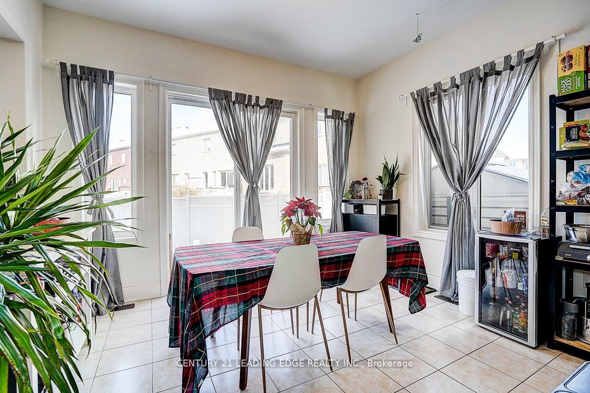 Photo 21 of 455 Threshing Mill Boulevard, Oakville, Joshua Meadows — HOMEH