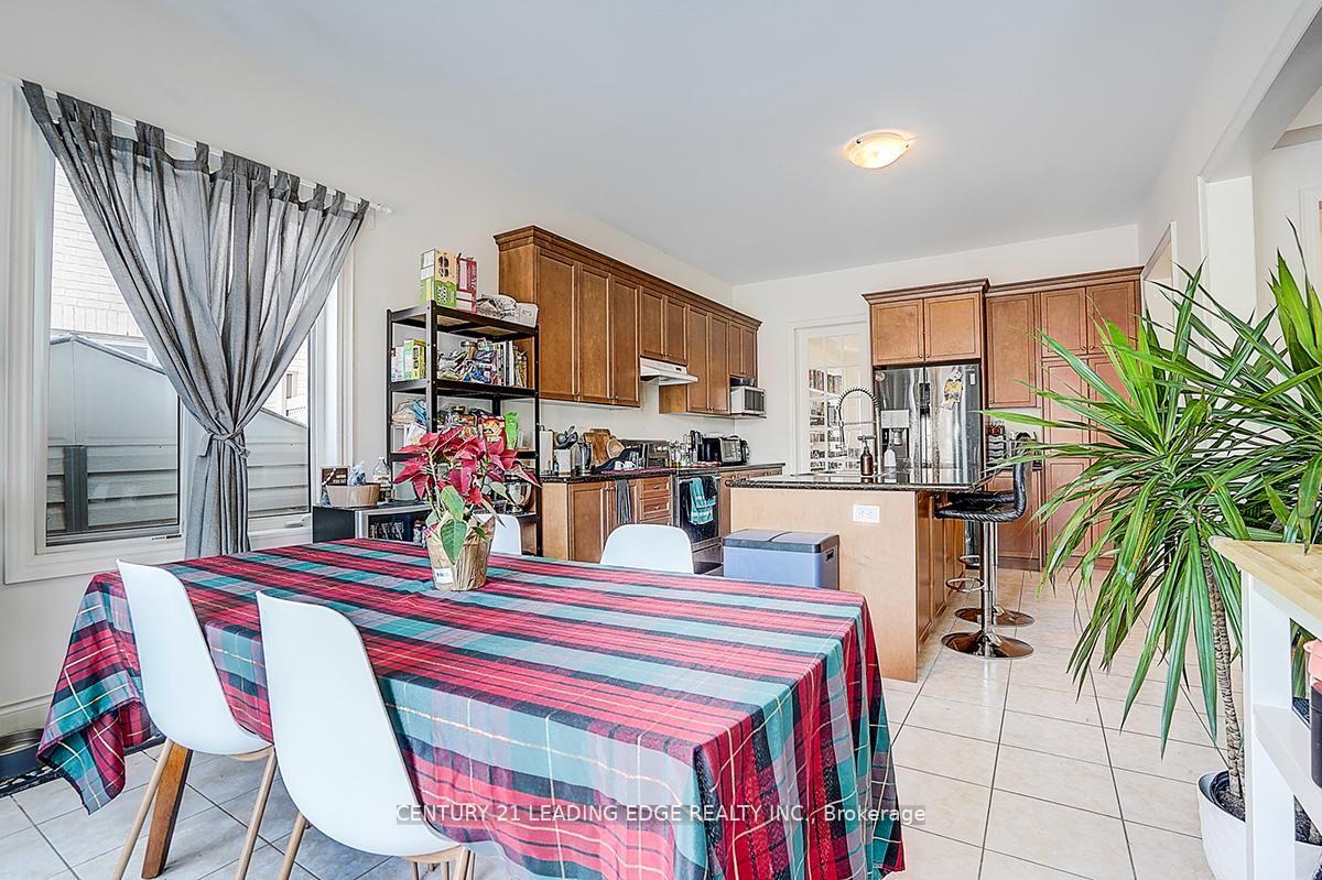 Photo 23 of 455 Threshing Mill Boulevard, Oakville, Joshua Meadows — HOMEH