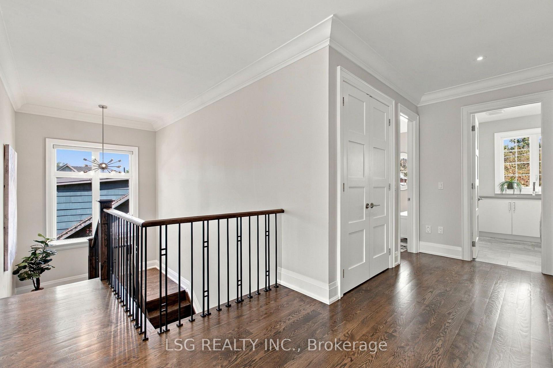Photo 30 of 93 Kennedy Street E, Aurora, Aurora Village — HOMEH