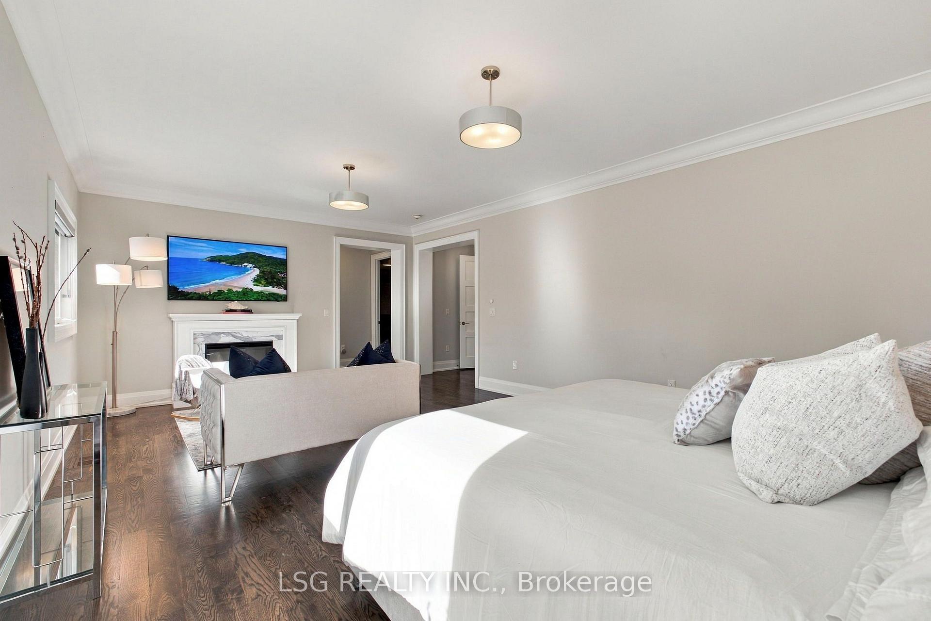 Photo 40 of 93 Kennedy Street E, Aurora, Aurora Village — HOMEH