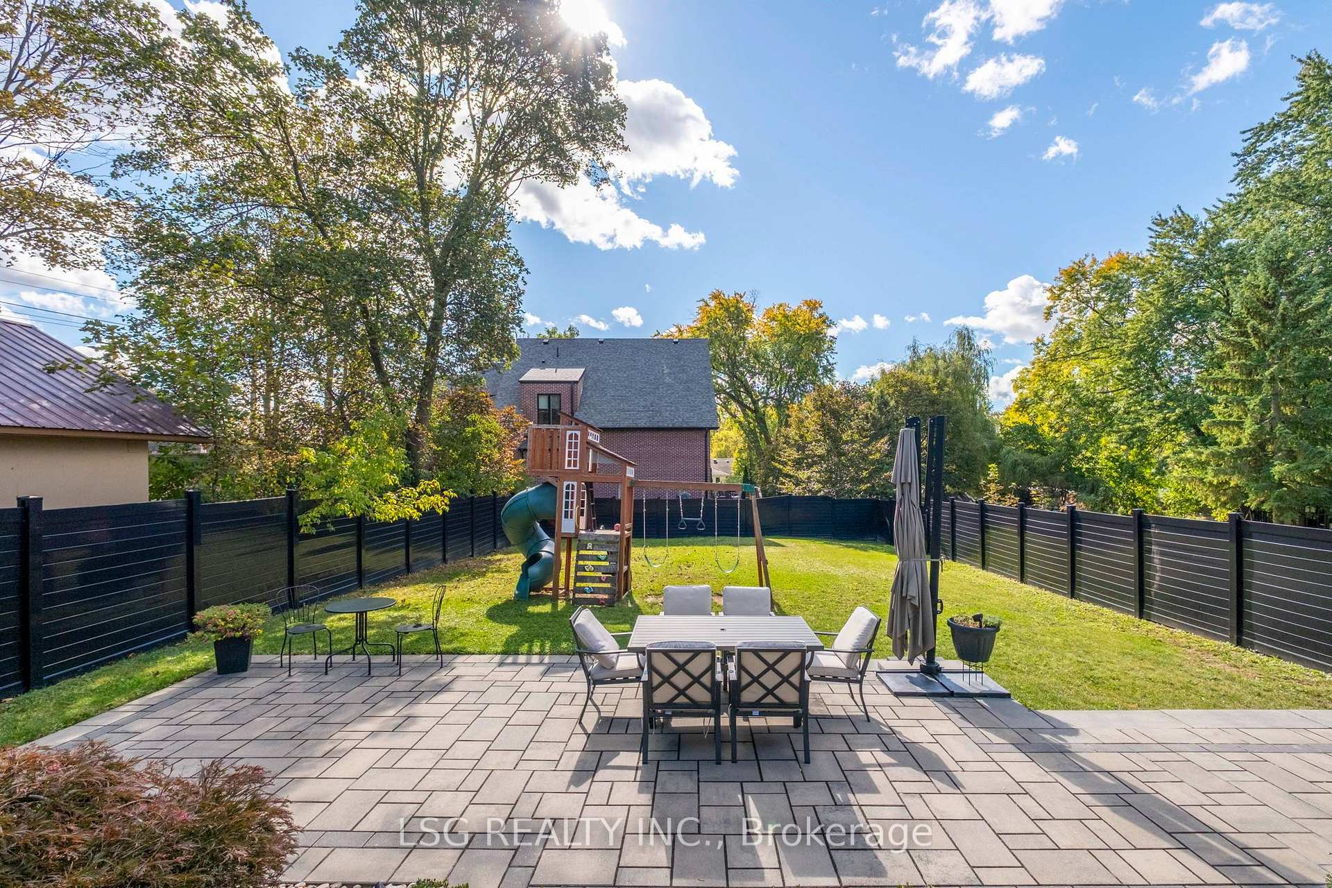 Photo 46 of 93 Kennedy Street E, Aurora, Aurora Village — HOMEH
