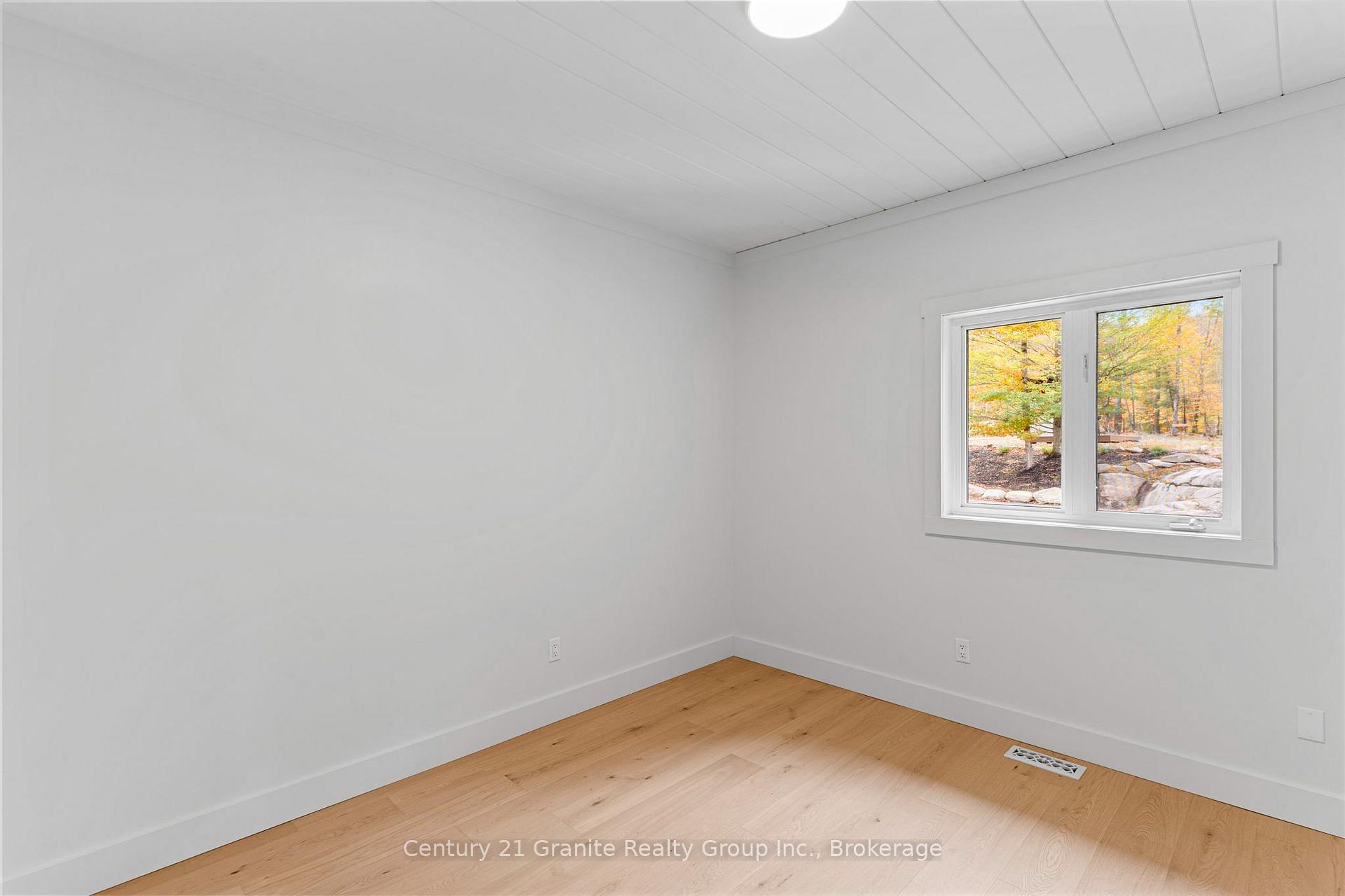Photo 19 of 150 College Drive, Dysart et al, Dysart — HOMEH