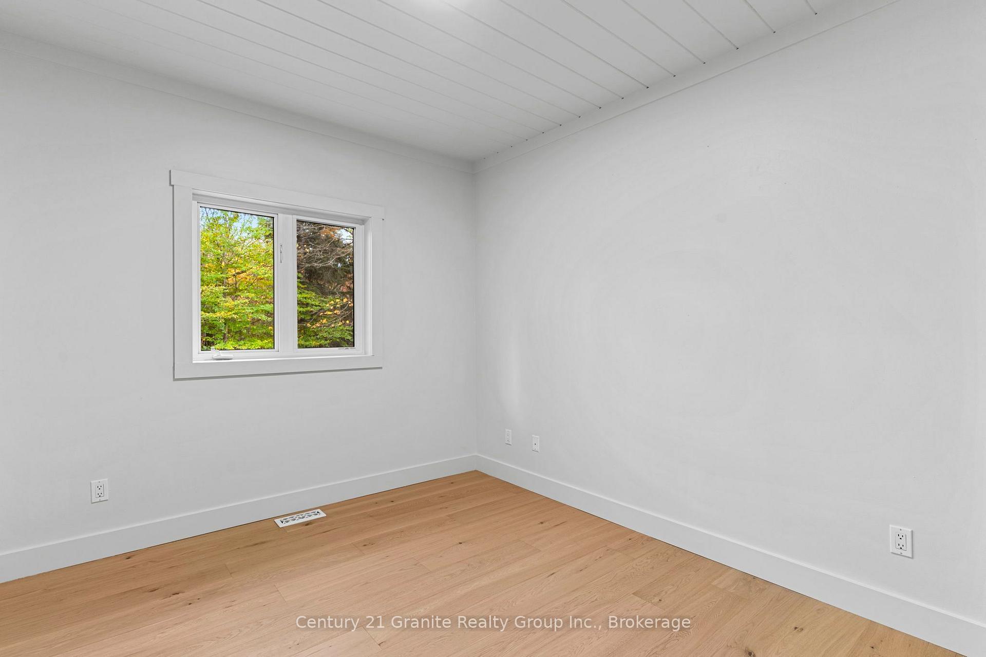 Photo 21 of 150 College Drive, Dysart et al, Dysart — HOMEH