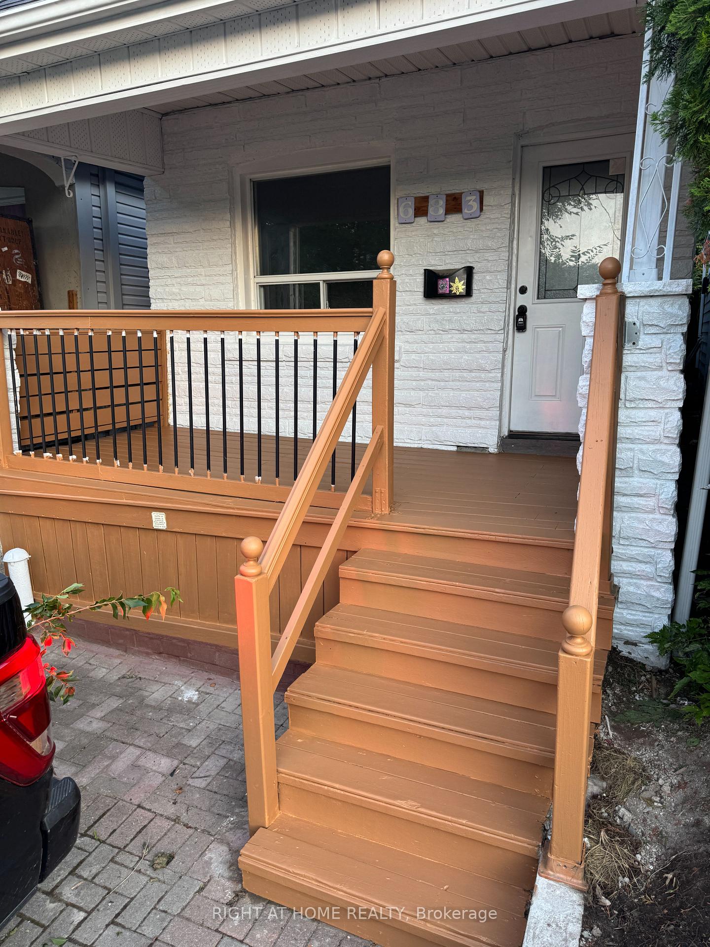 Photo 3 of 683 Mortimer Avenue, Toronto, Danforth Village-East York — HOMEH