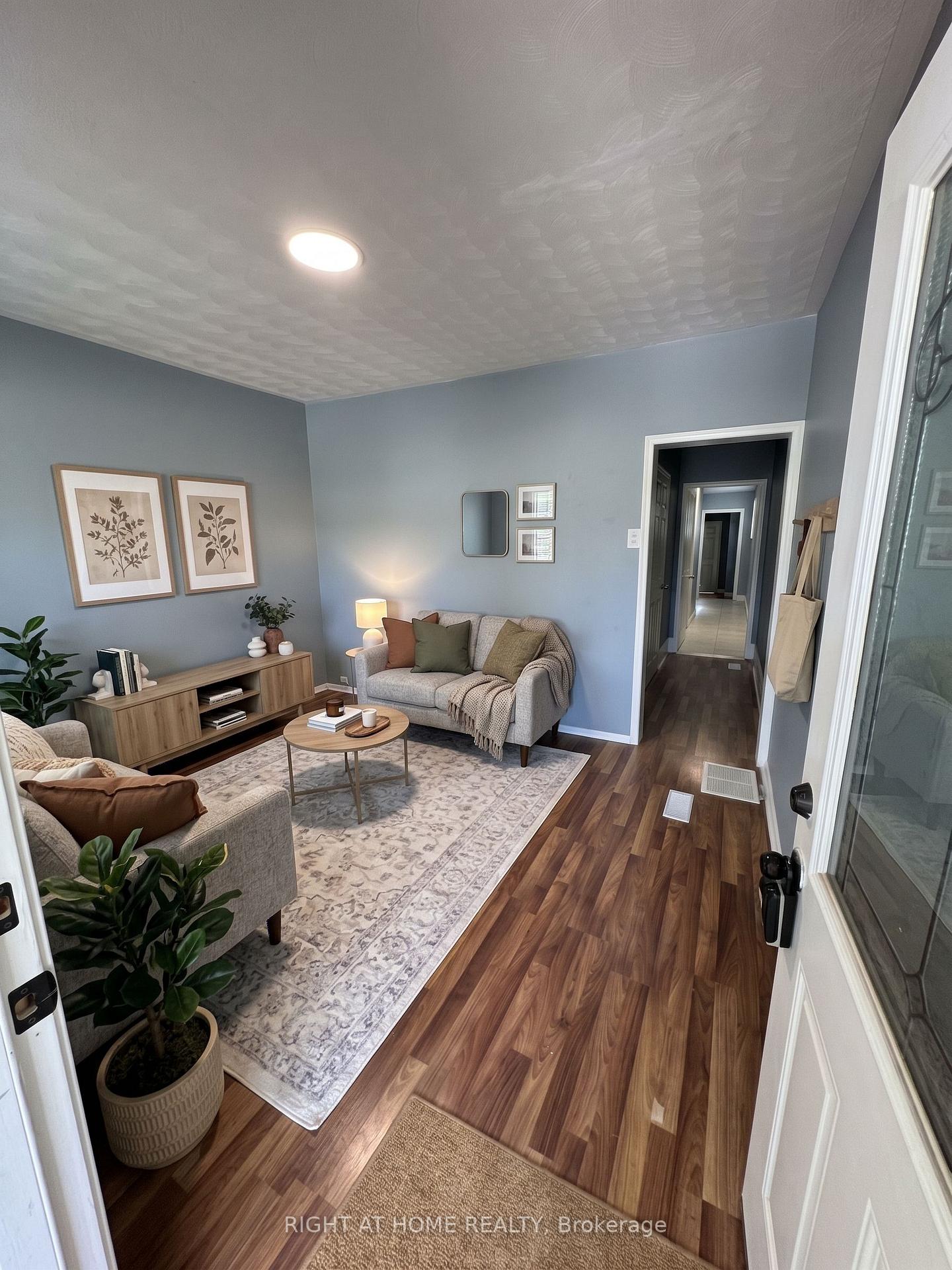 Photo 6 of 683 Mortimer Avenue, Toronto, Danforth Village-East York — HOMEH