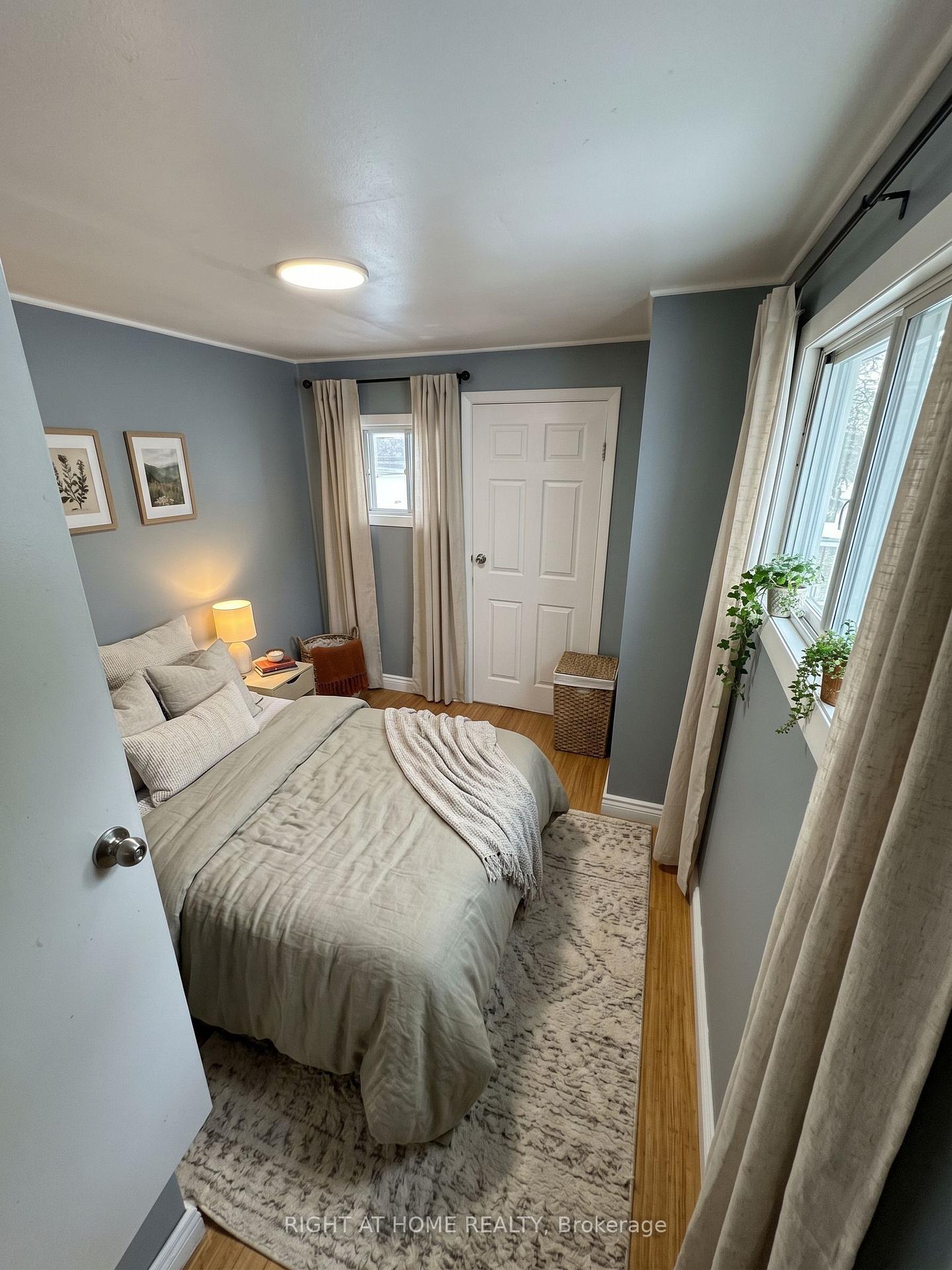 Photo 17 of 683 Mortimer Avenue, Toronto, Danforth Village-East York — HOMEH