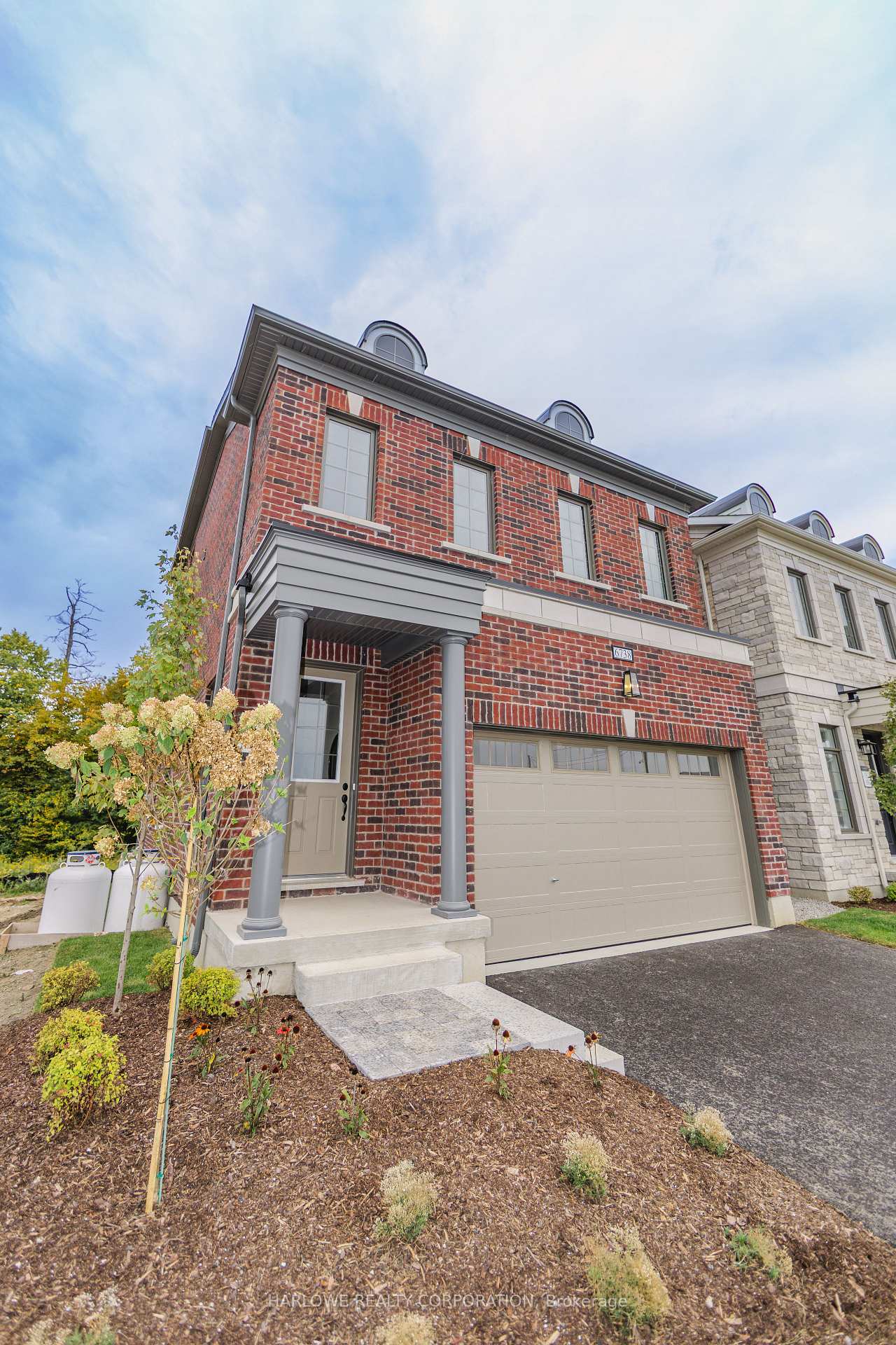 Photo 3 of 6738 Longview Place, Mississauga, Meadowvale Village — HOMEH