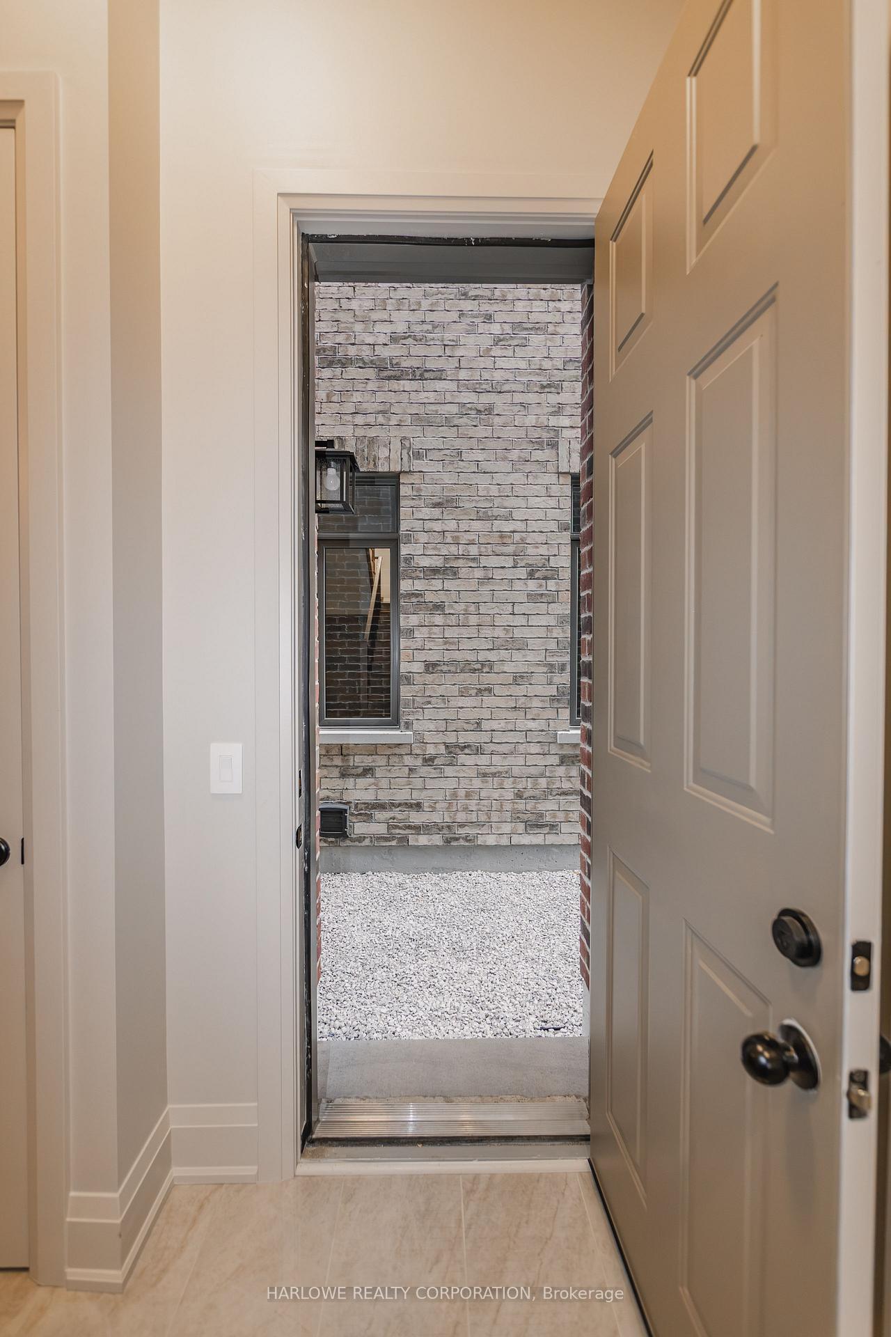 Photo 10 of 6738 Longview Place, Mississauga, Meadowvale Village — HOMEH