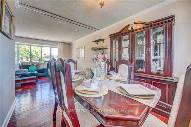 Photo 9 of 20 Dorward Drive, Etobicoke, Mount Olive-Silverstone-Jamestown — HOMEH