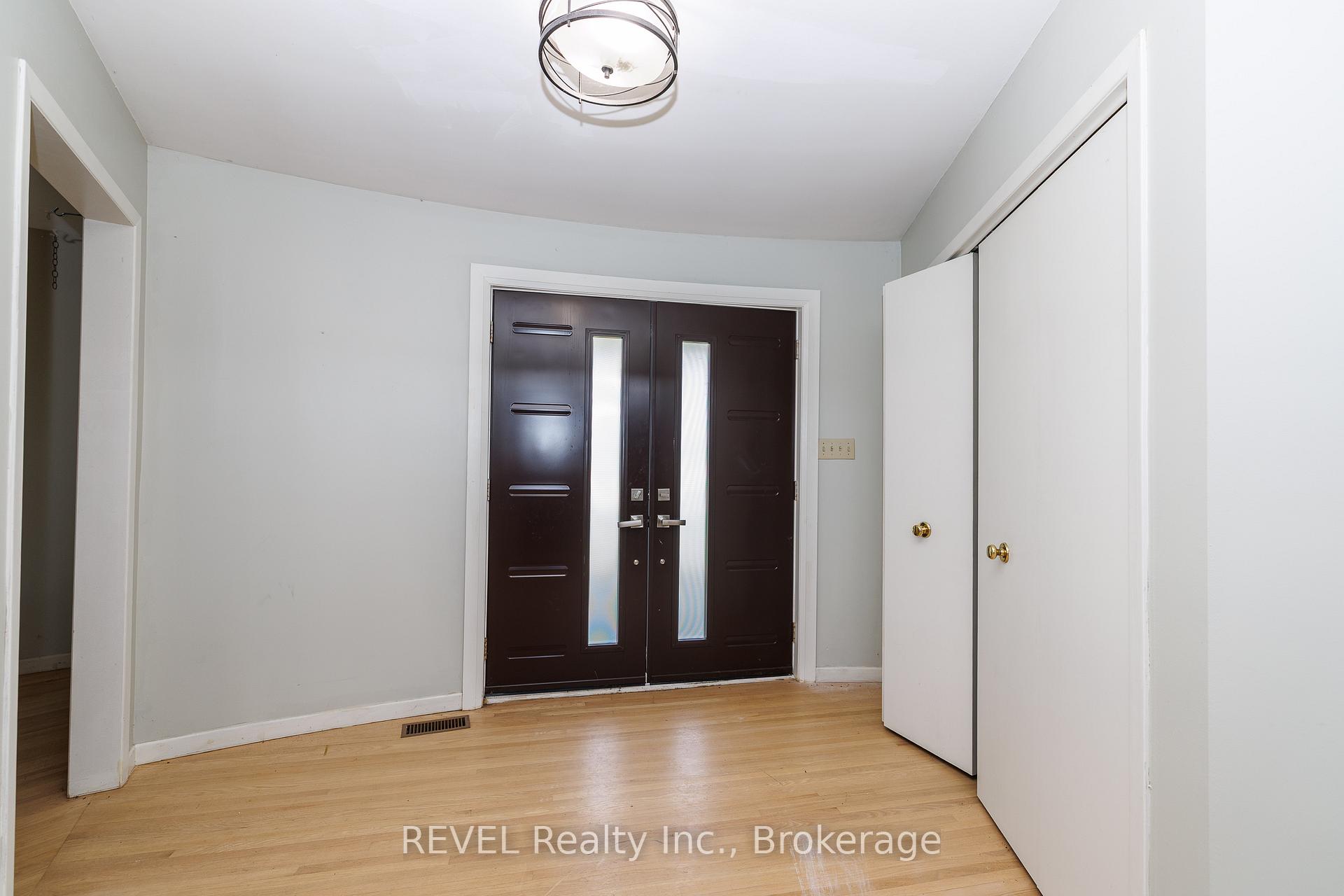 Photo 22 of 9572 Sodom Road, Niagara Falls, Lyons Creek — HOMEH