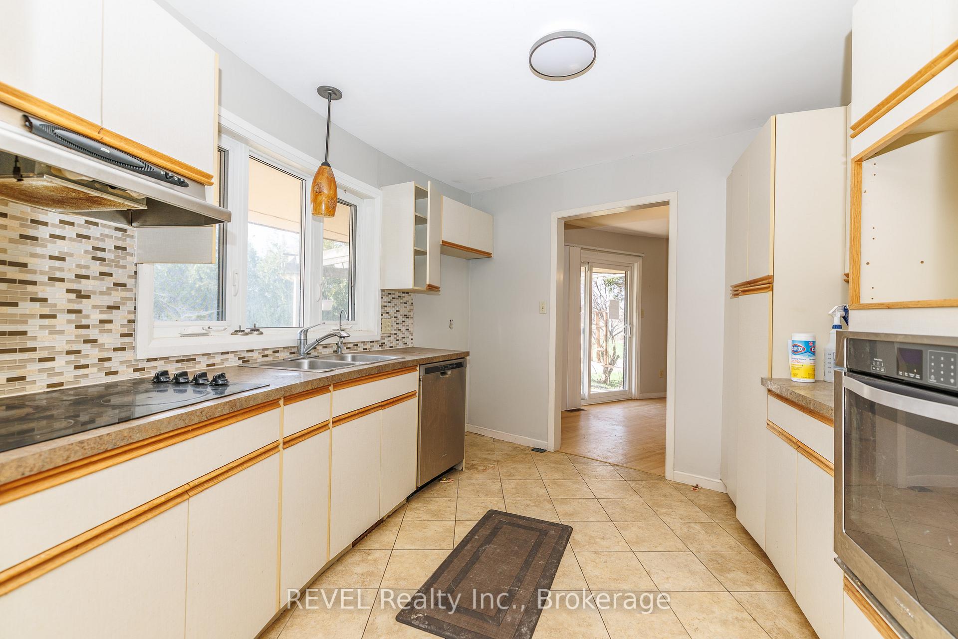 Photo 29 of 9572 Sodom Road, Niagara Falls, Lyons Creek — HOMEH