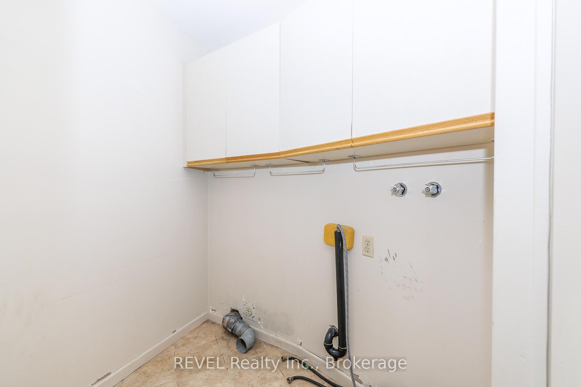 Photo 31 of 9572 Sodom Road, Niagara Falls, Lyons Creek — HOMEH