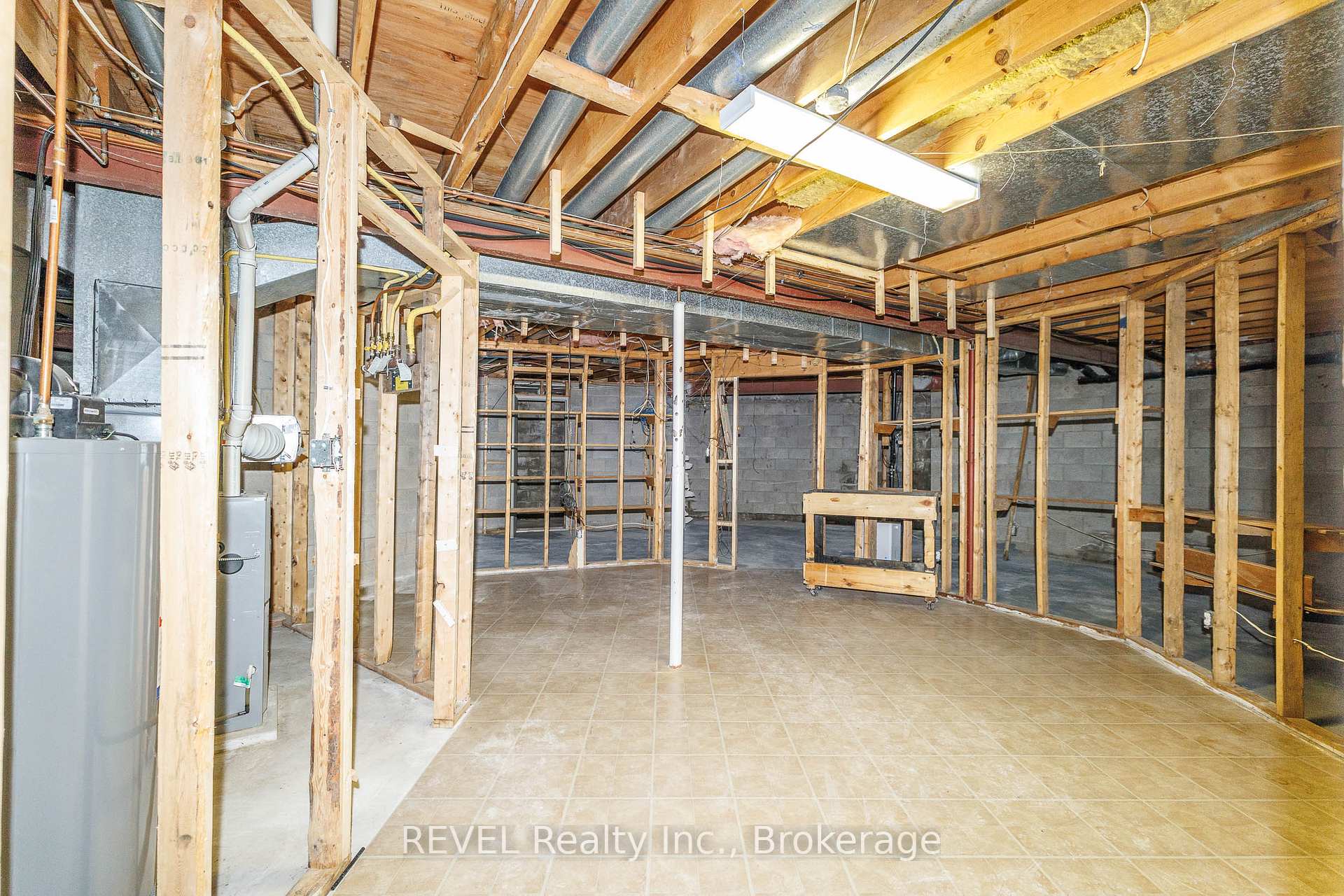 Photo 34 of 9572 Sodom Road, Niagara Falls, Lyons Creek — HOMEH