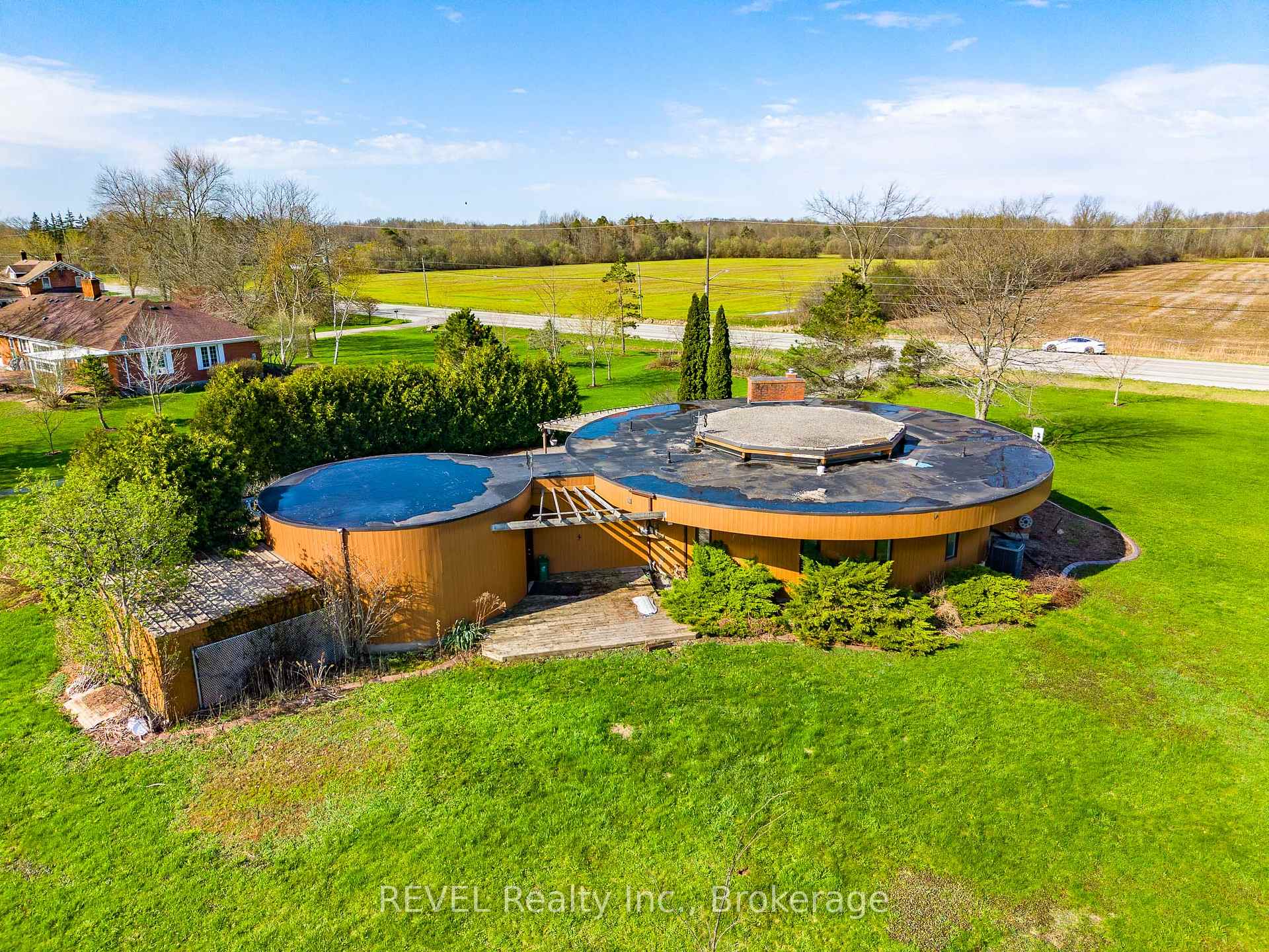 Photo 43 of 9572 Sodom Road, Niagara Falls, Lyons Creek — HOMEH