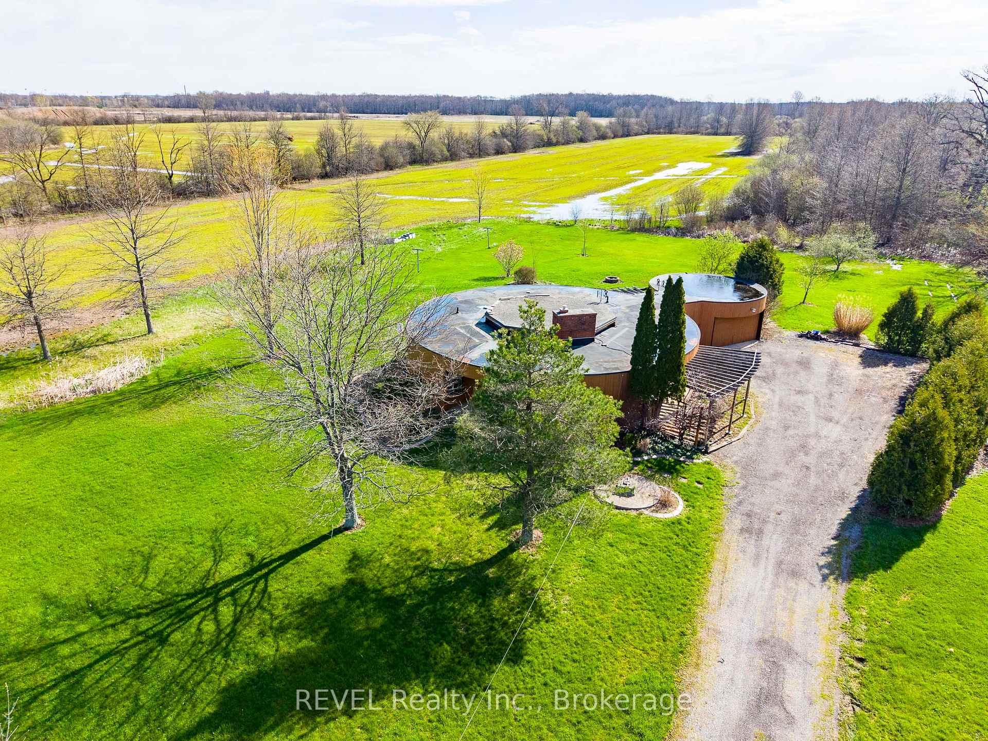 Photo 45 of 9572 Sodom Road, Niagara Falls, Lyons Creek — HOMEH