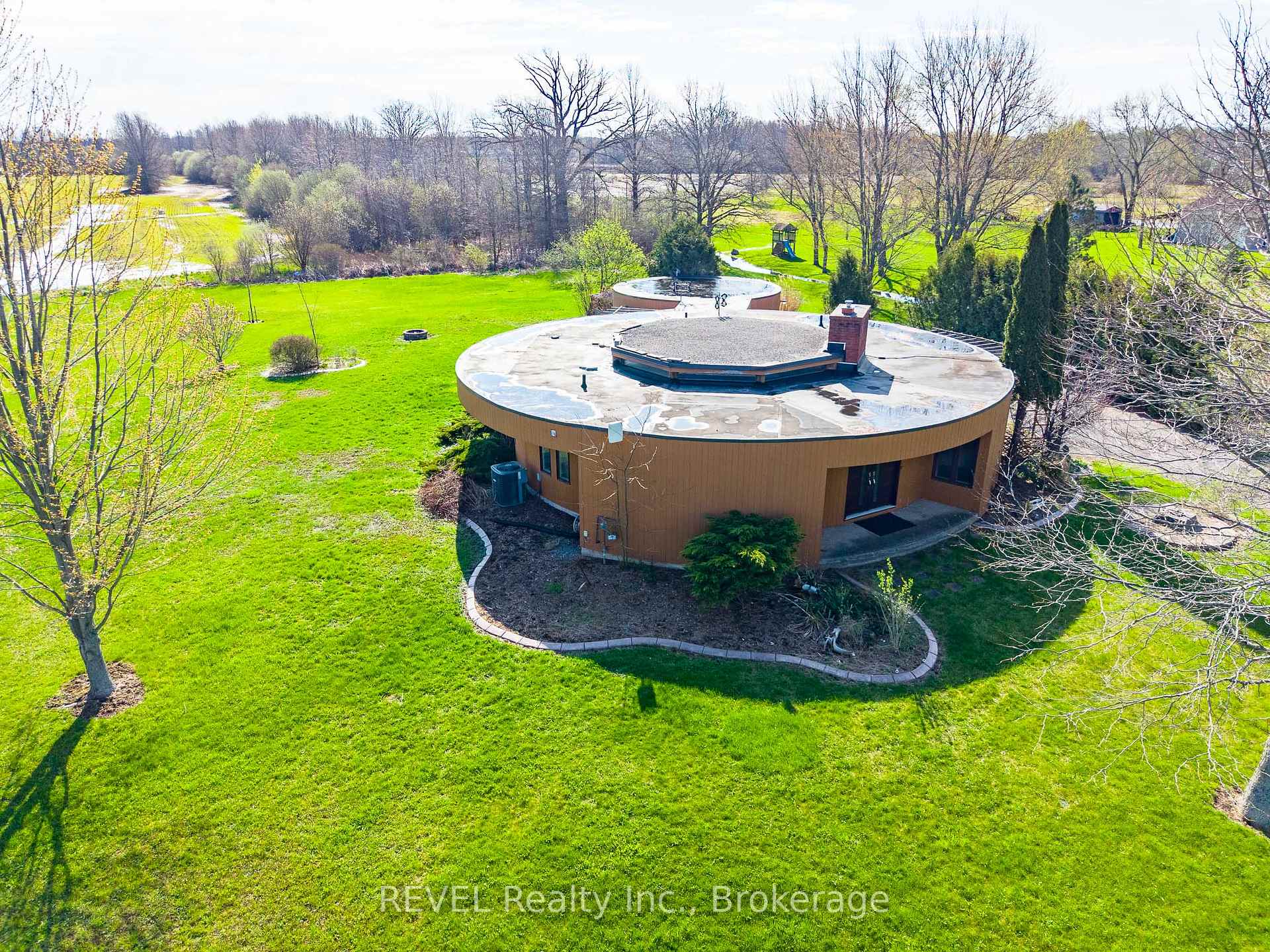 Photo 46 of 9572 Sodom Road, Niagara Falls, Lyons Creek — HOMEH