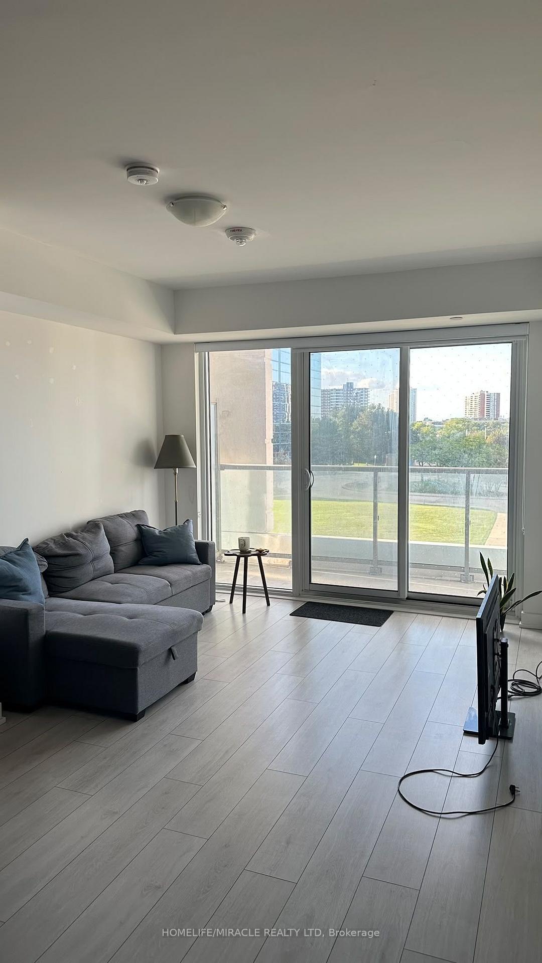Photo of Unit 516, 2033 Kennedy Road