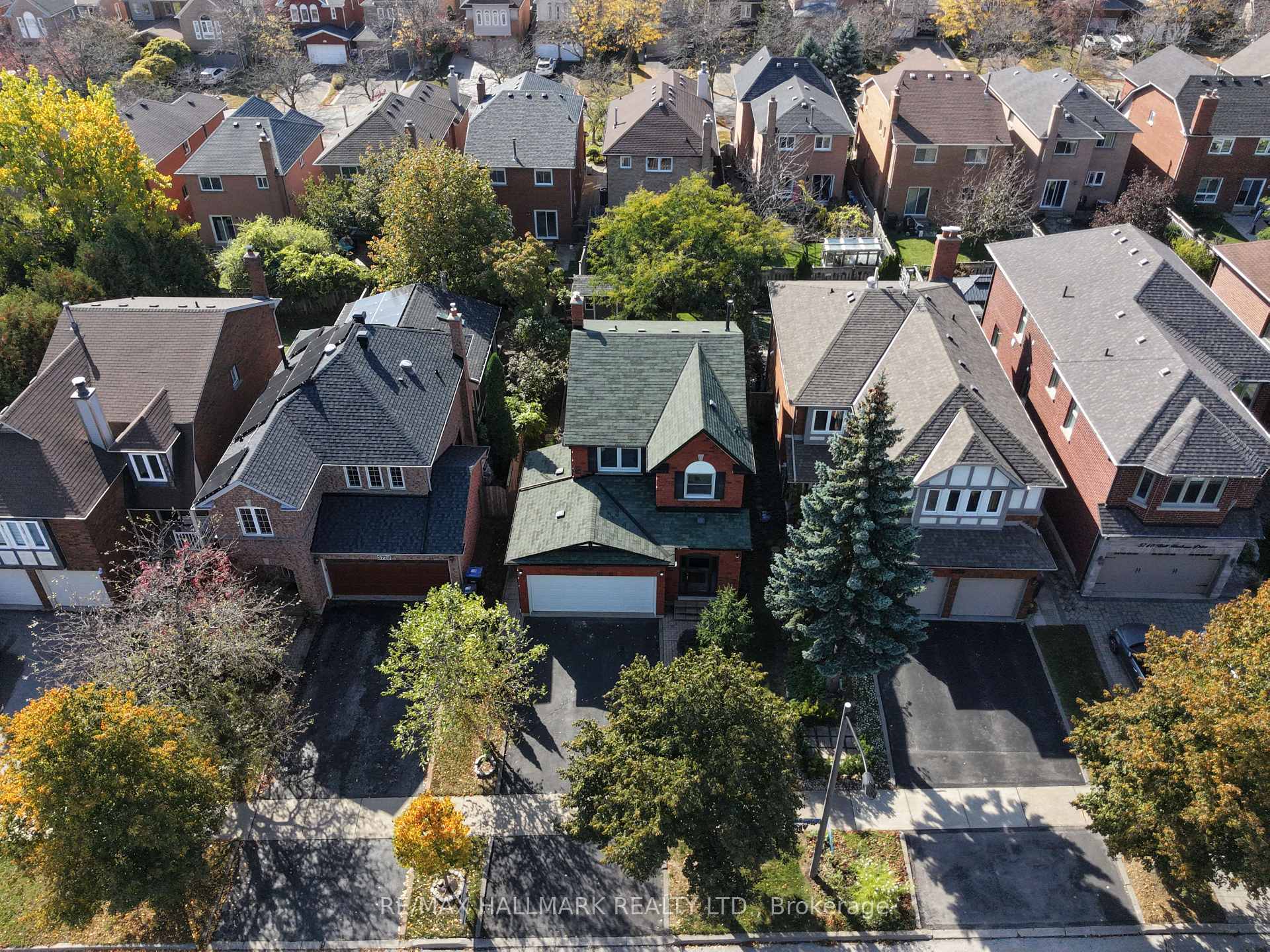 Photo 4 of 5732 Bell Harbour Drive, Mississauga, Central Erin Mills — HOMEH