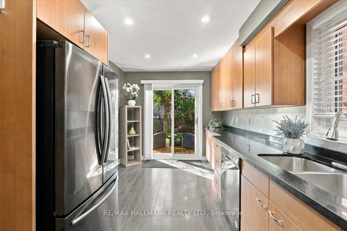 Photo 16 of 5732 Bell Harbour Drive, Mississauga, Central Erin Mills — HOMEH