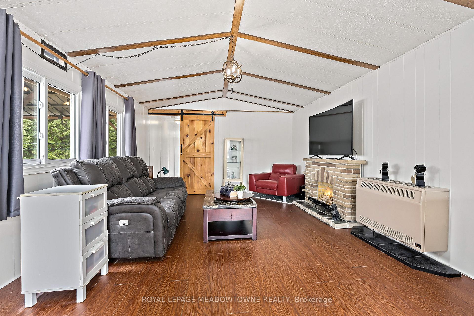 Photo 11 of 4 Laurel Lane, Erin — HOMEH