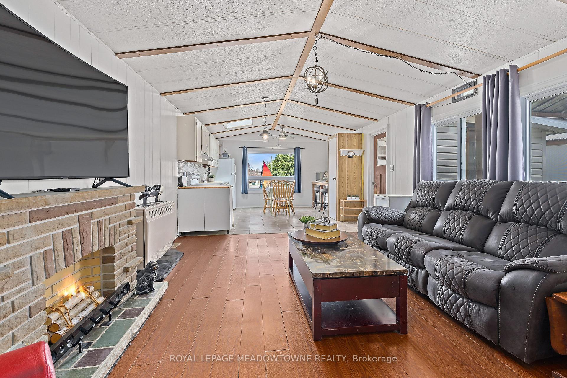 Photo 14 of 4 Laurel Lane, Erin — HOMEH