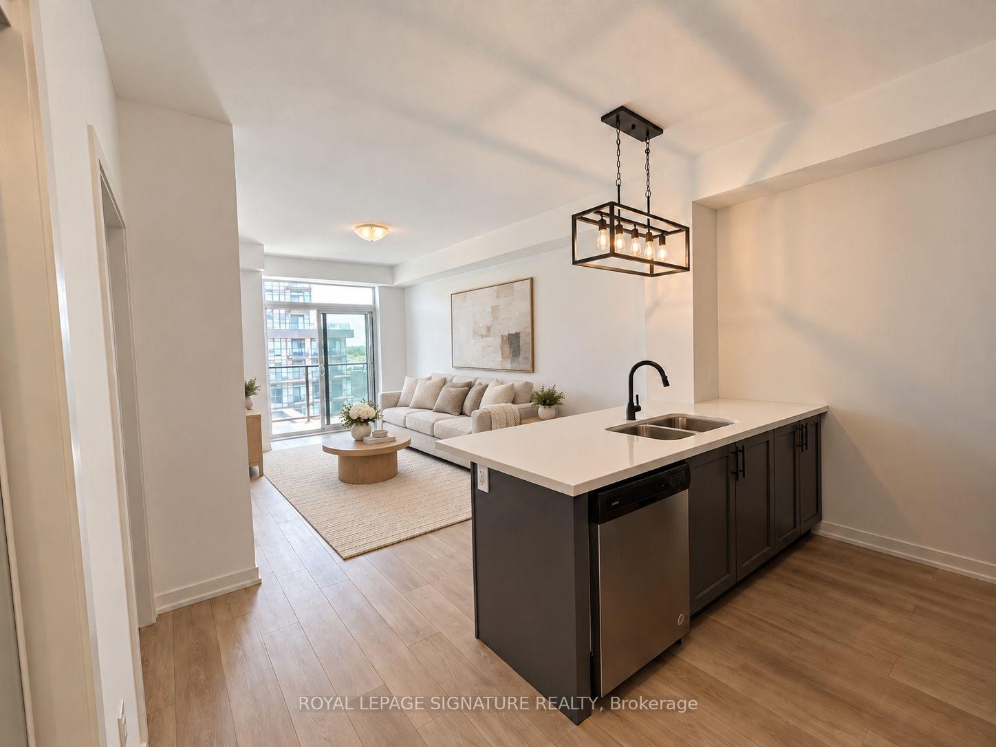 Photo 4 of Unit 807, 460 Dundas Street E, Hamilton, Waterdown — HOMEH