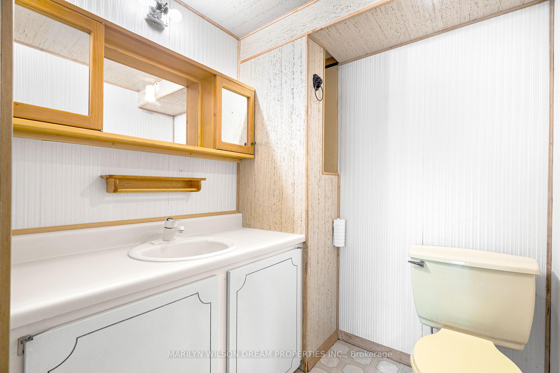 Photo 25 of 742 Cork Street, Ottawa, Elmvale Acres — HOMEH