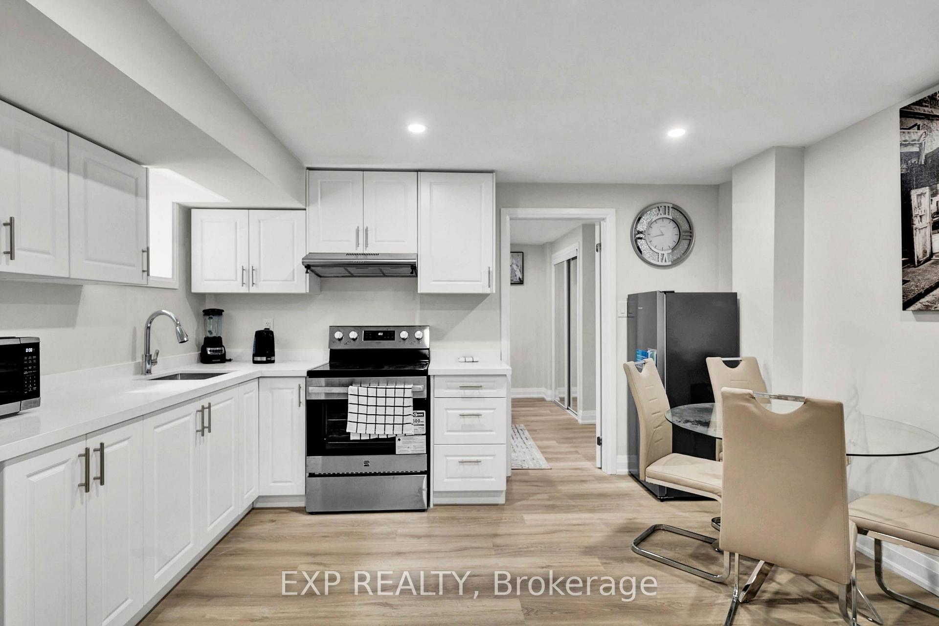 Photo 9 of Unit Unit A, 448 Dougall Avenue, Caledon, Rural Caledon — HOMEH