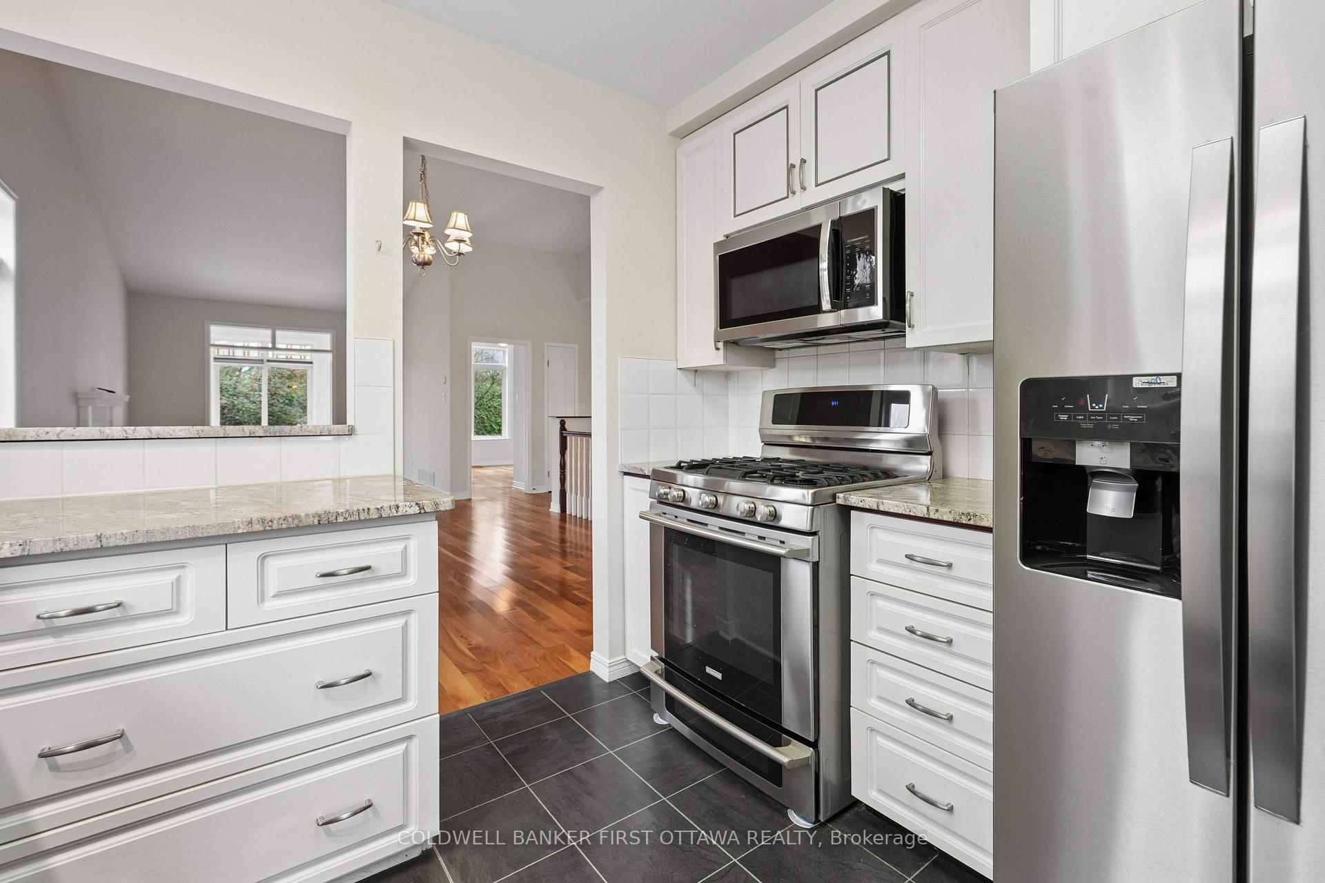 Photo 10 of 1 Sable Run Drive, Ottawa, Stittsville (Central) — HOMEH