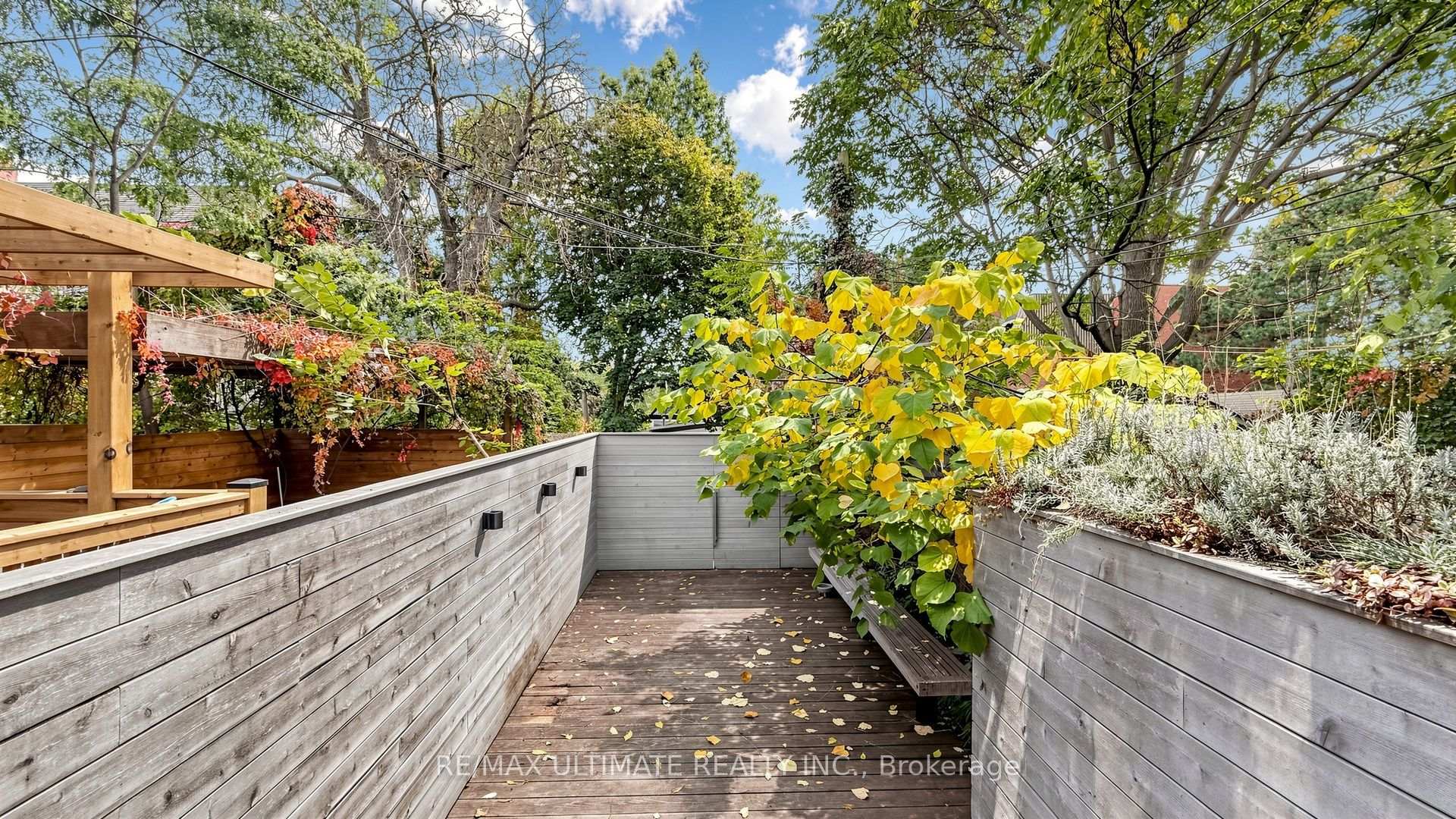 Photo 41 of 5 Collahie Street, Toronto, Little Portugal — HOMEH